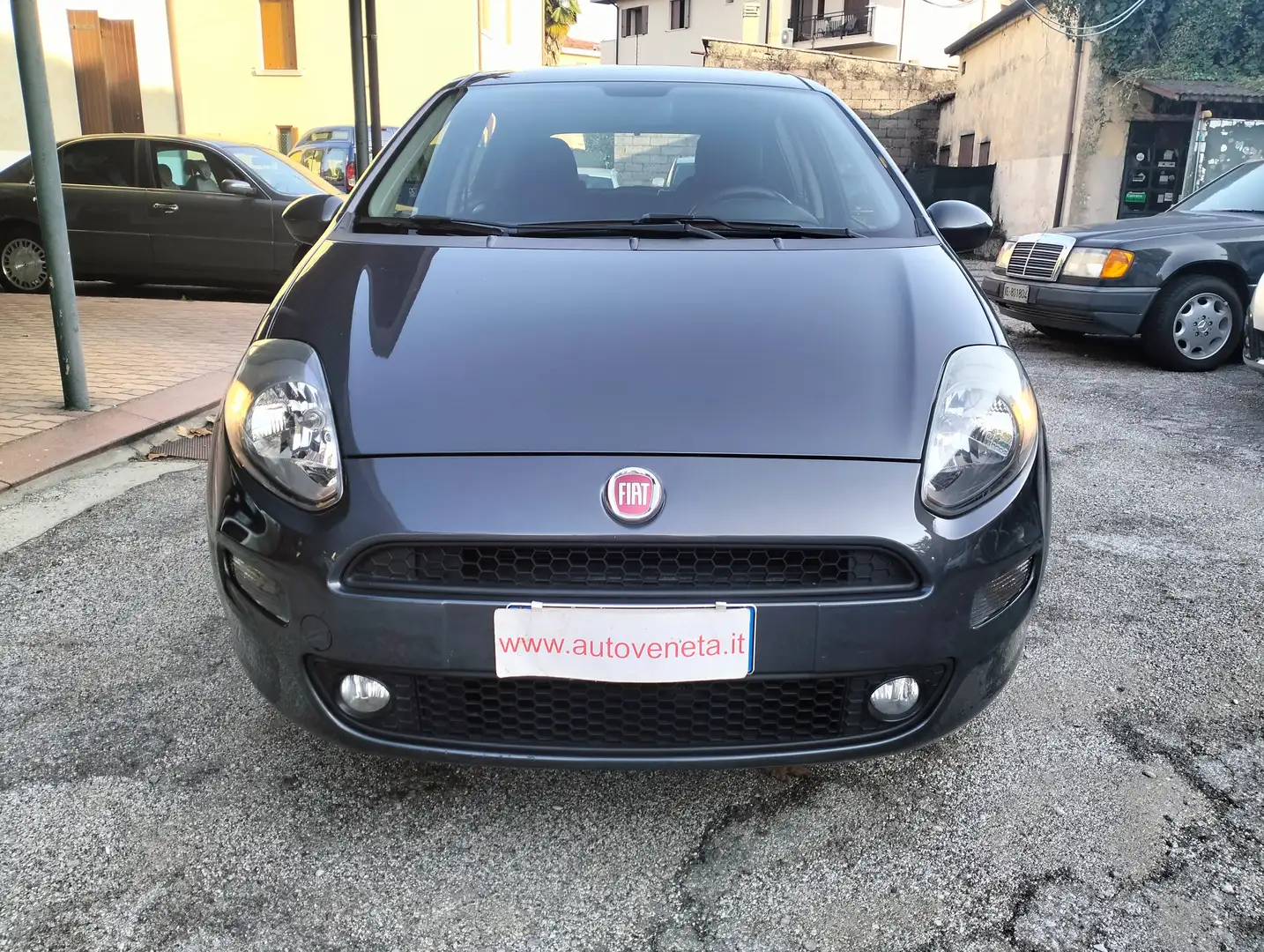 Fiat Punto Punto III 2012 5p 1.4 natural power Lounge 70cv E6 Grigio - 2