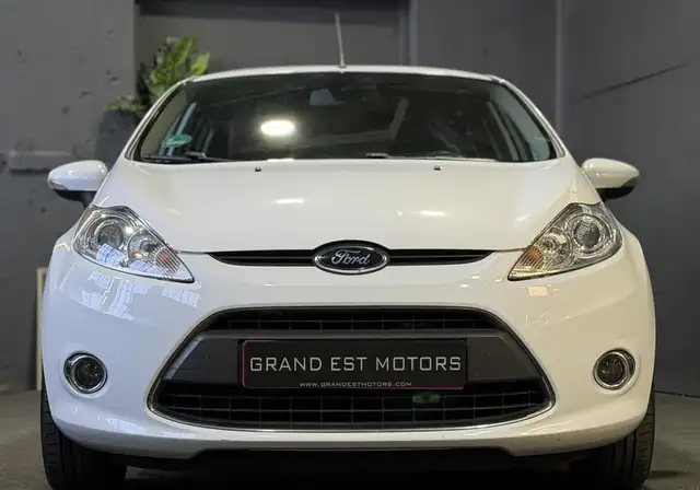 Ford Fiesta view 3