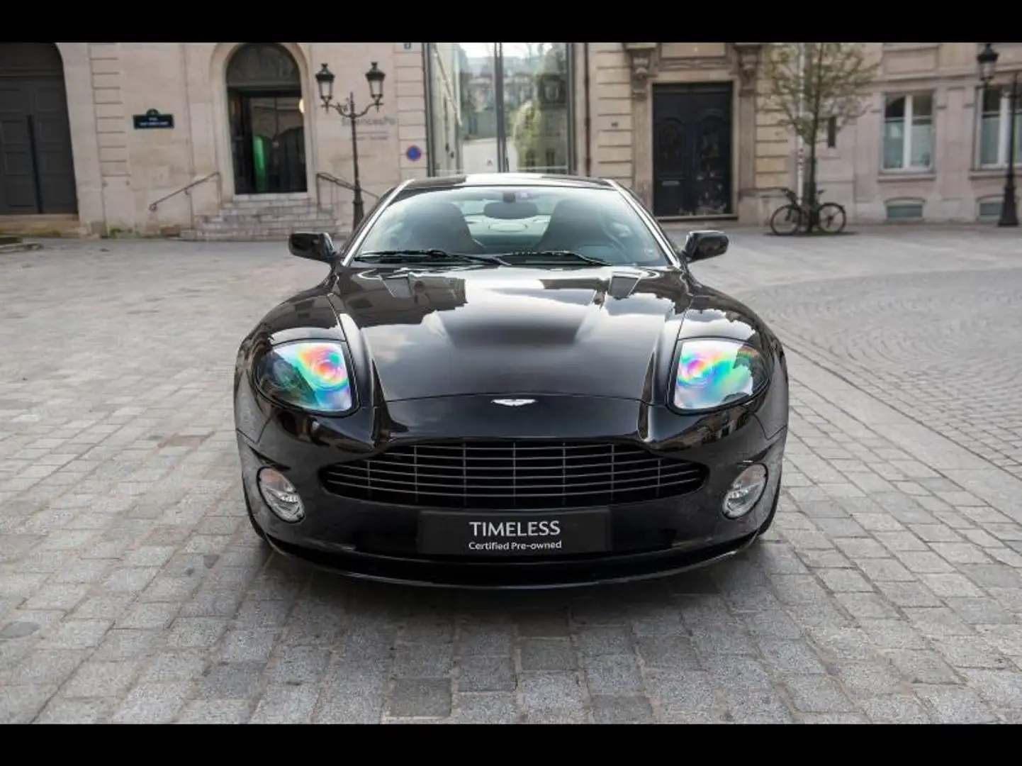 Aston Martin Vanquish V12 5.9 - 2