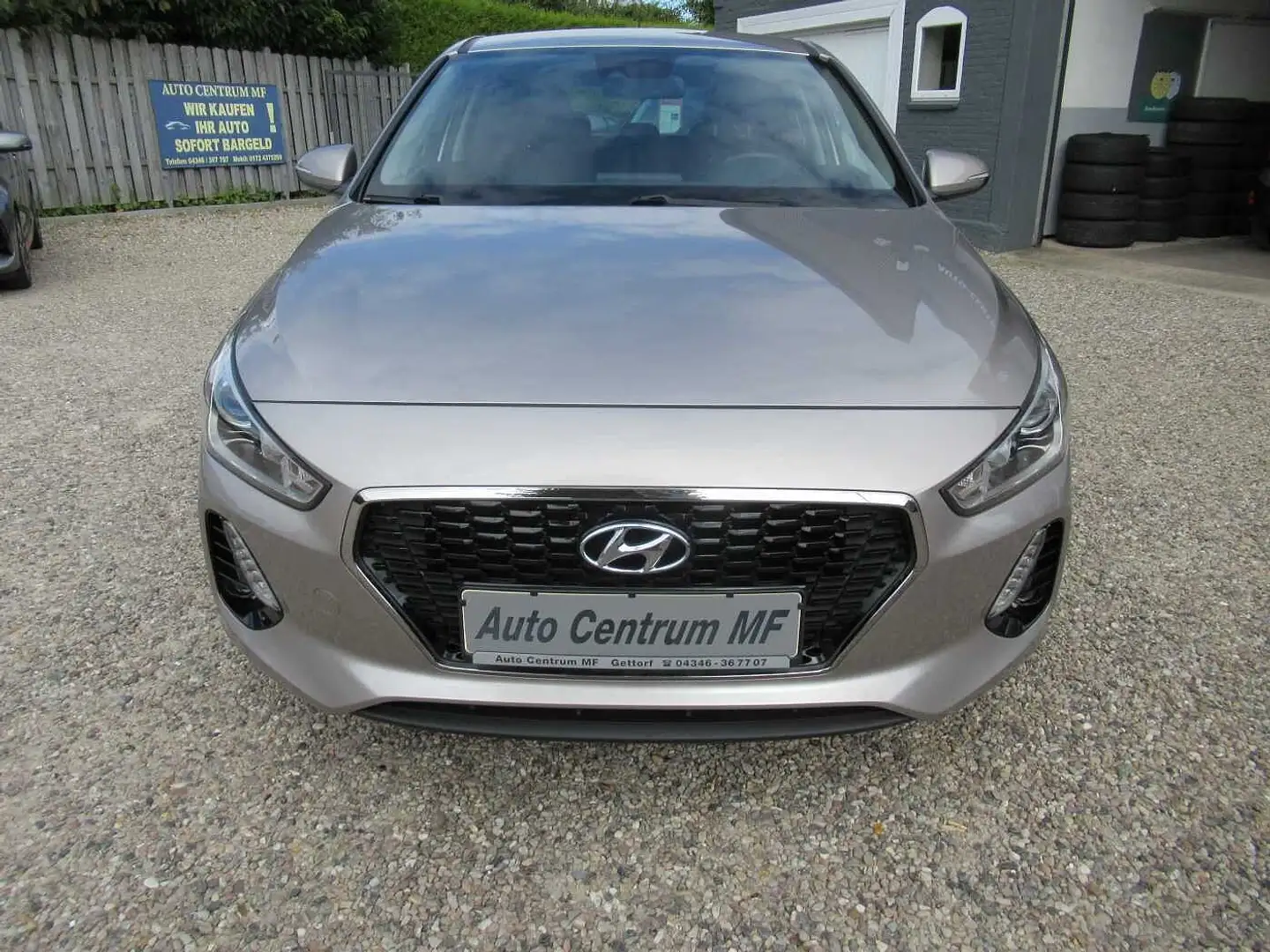 Hyundai i30 1.4 Grau - 2