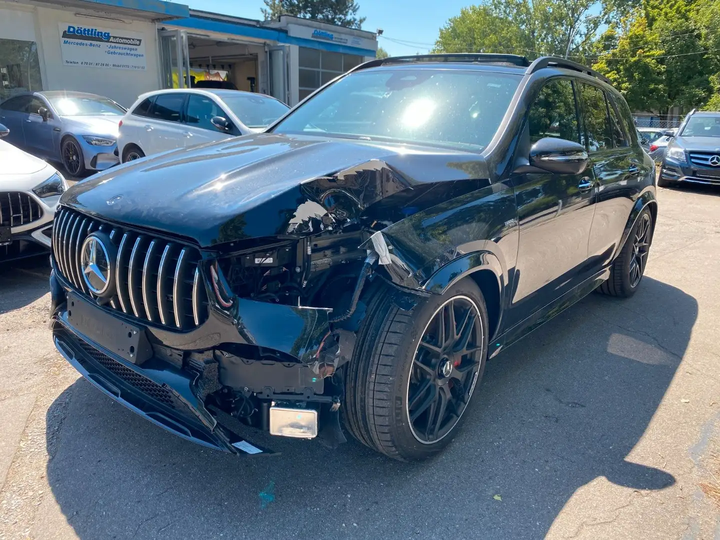 Mercedes-Benz GLE 53 AMG 4M+/Pano/Air/Dynamic+/22"/RideControl Schwarz - 2