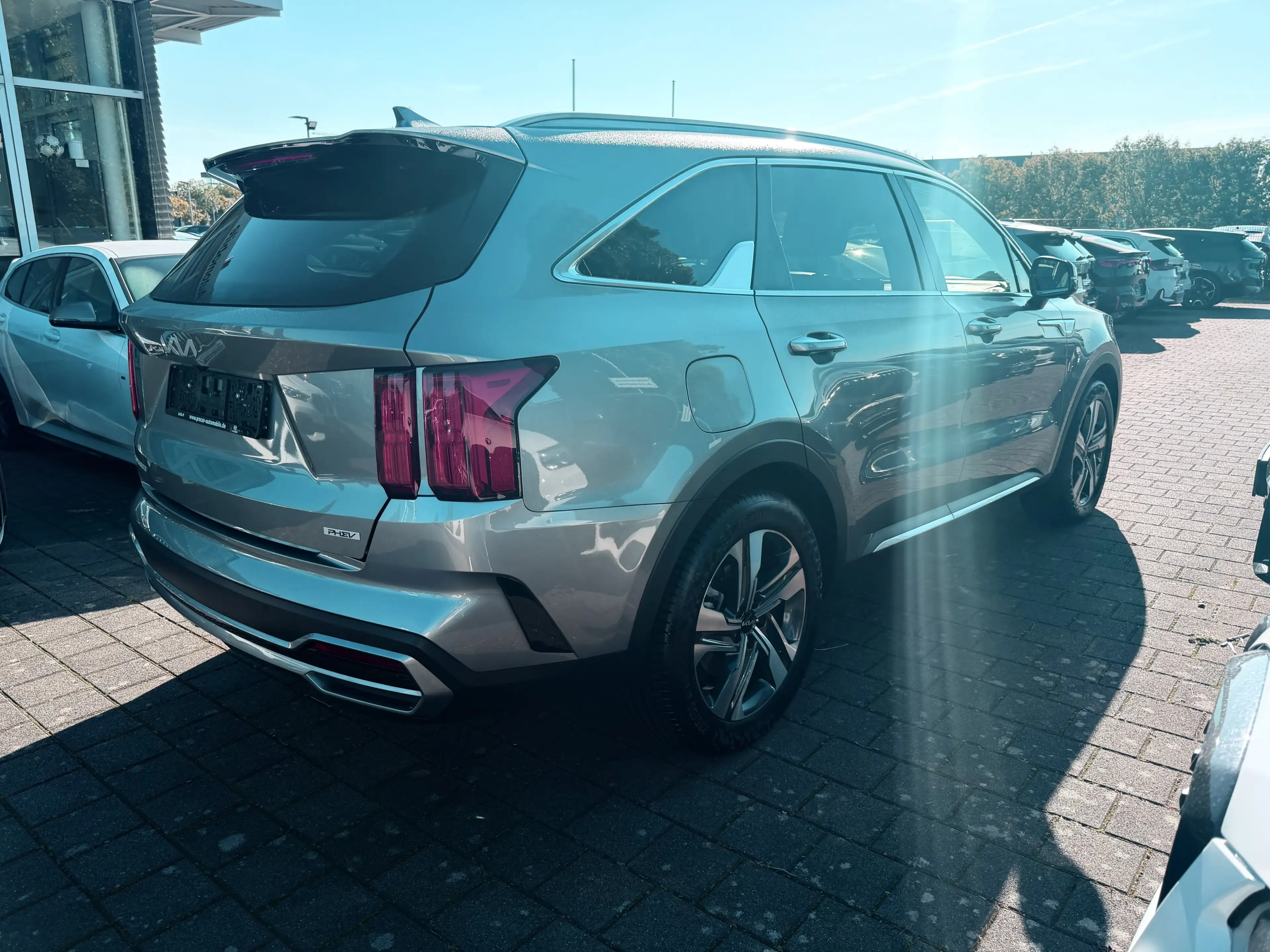 Kia Sorento 1.6T-GDI Platinum 4WD Plug-In Hybrid — photo 2