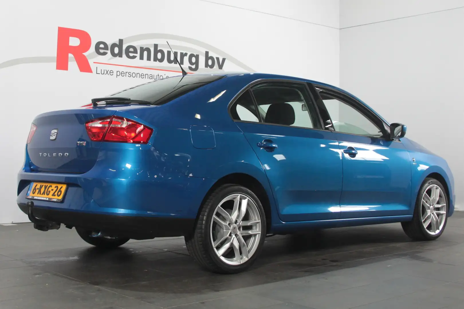 SEAT Toledo 1.2 TSI Enjoy Azul - 2