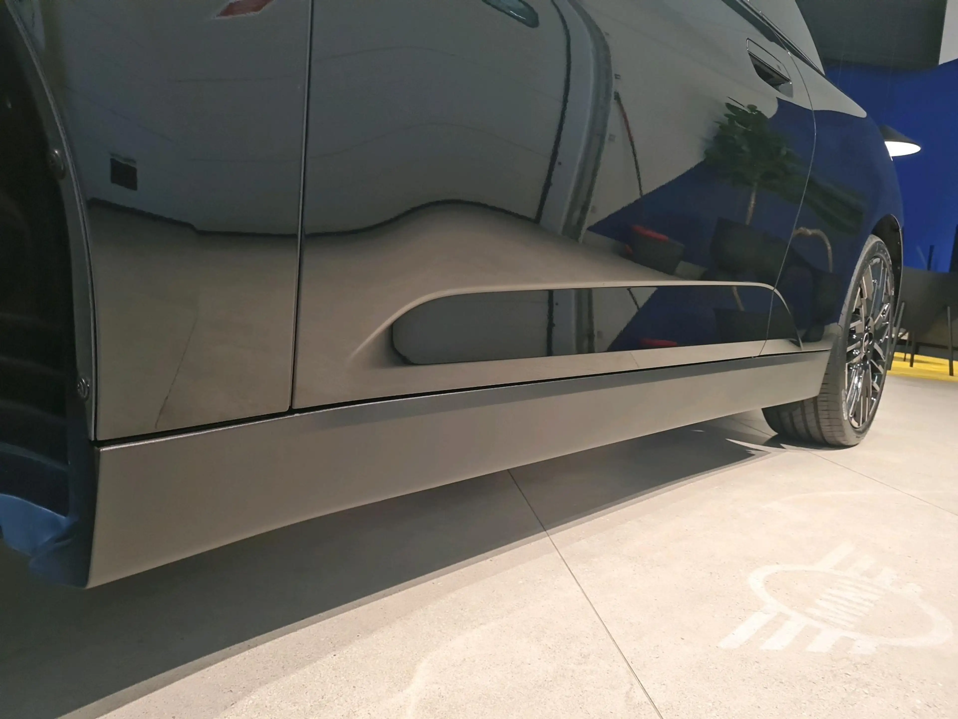 MINI Cooper SE Favoured Trim — photo 14