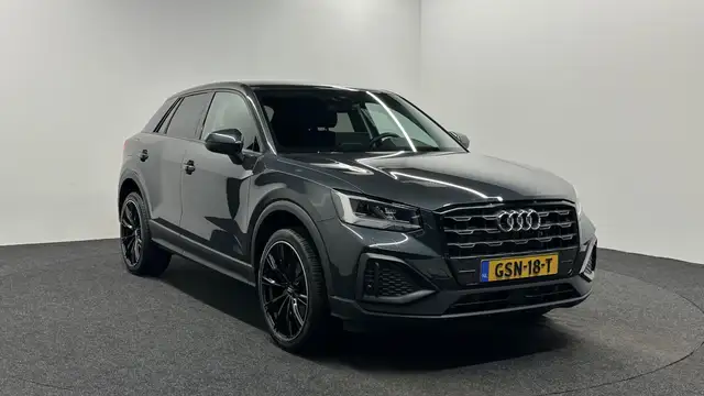 Audi Q2 view 3