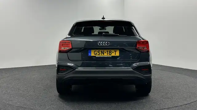 Audi Q2 view 7