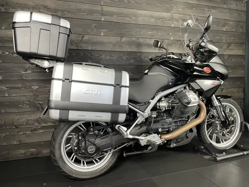 Moto Guzzi Stelvio 1200 - foto 2