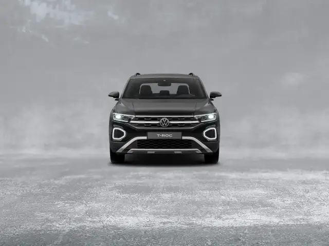 Volkswagen T-Roc view 3