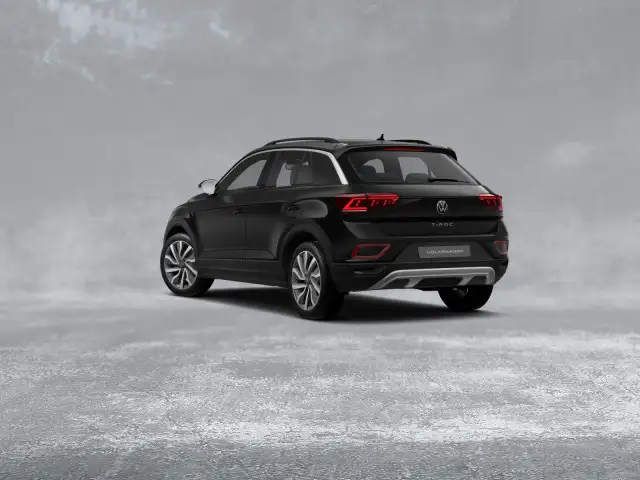 Volkswagen T-Roc view 5
