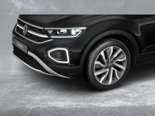 Volkswagen T-Roc view 4