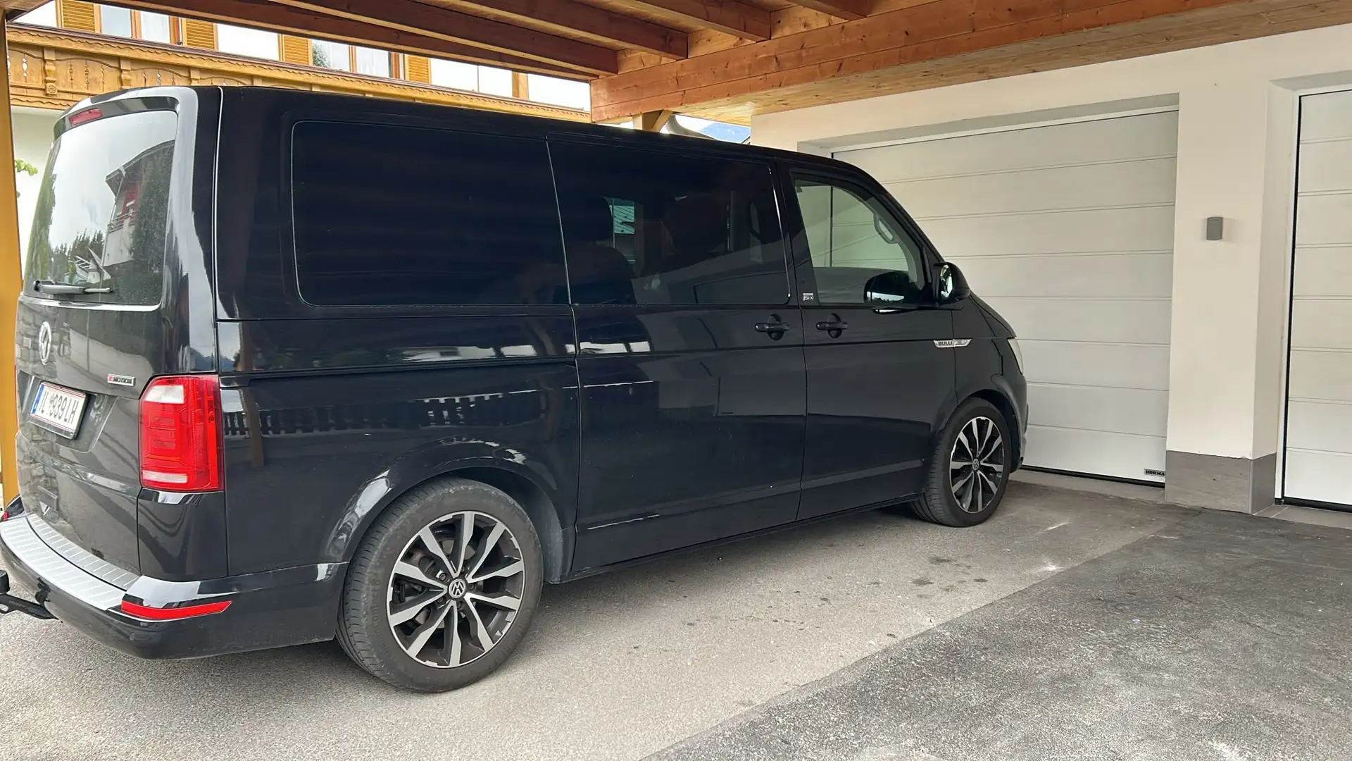 Volkswagen T6 Multivan Trendline 2,0 TDI 4Motion BMT DSG - 2