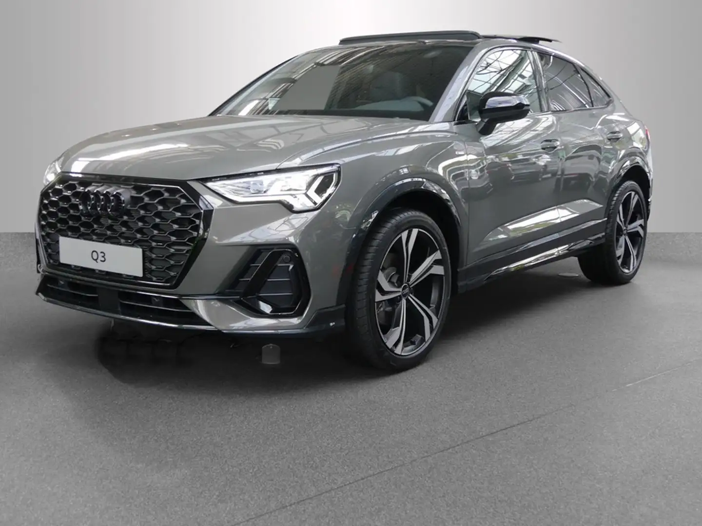 Audi Q3 Sportback S line 35 TFSI S tronic Navi AHK Grau - 1