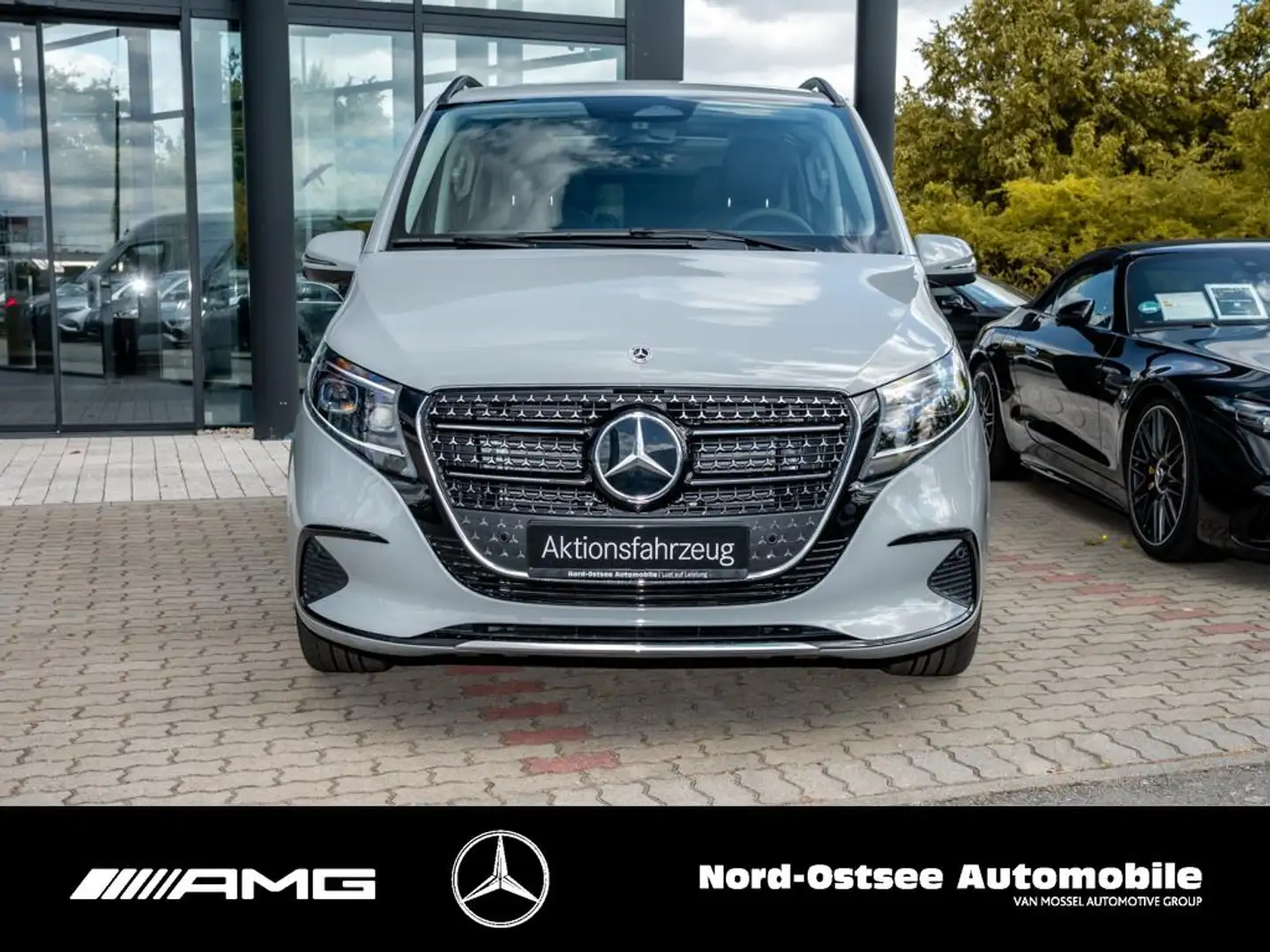 Mercedes-Benz V 300 d AVANTGARDE LANG AIRMATIC+TISCH+MEMORY+AHK Grau - 2