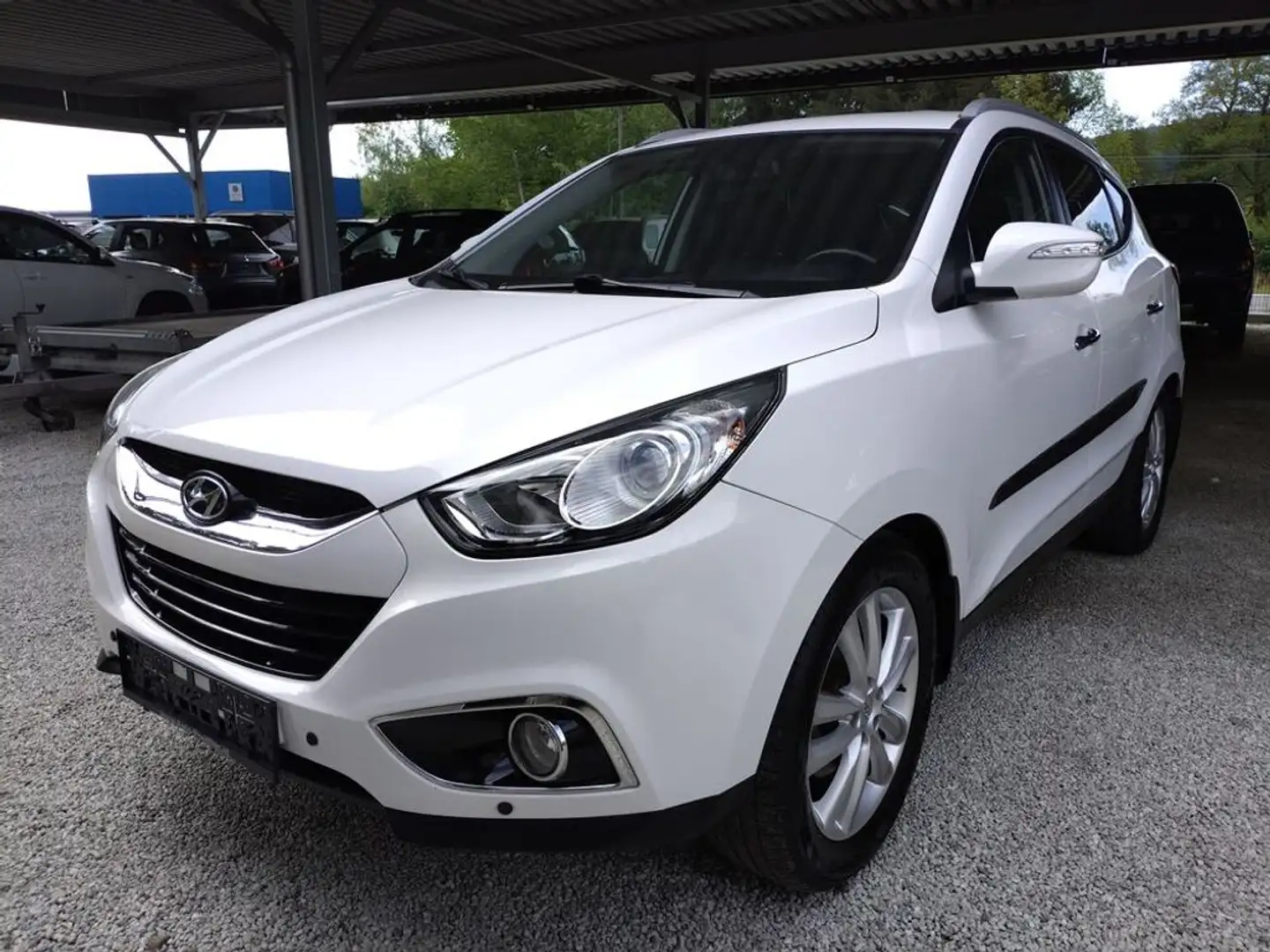 Hyundai iX35 Premium AWD 2.0 crdi 4x4! Serviceheft/1.Bes. Weiß - 1