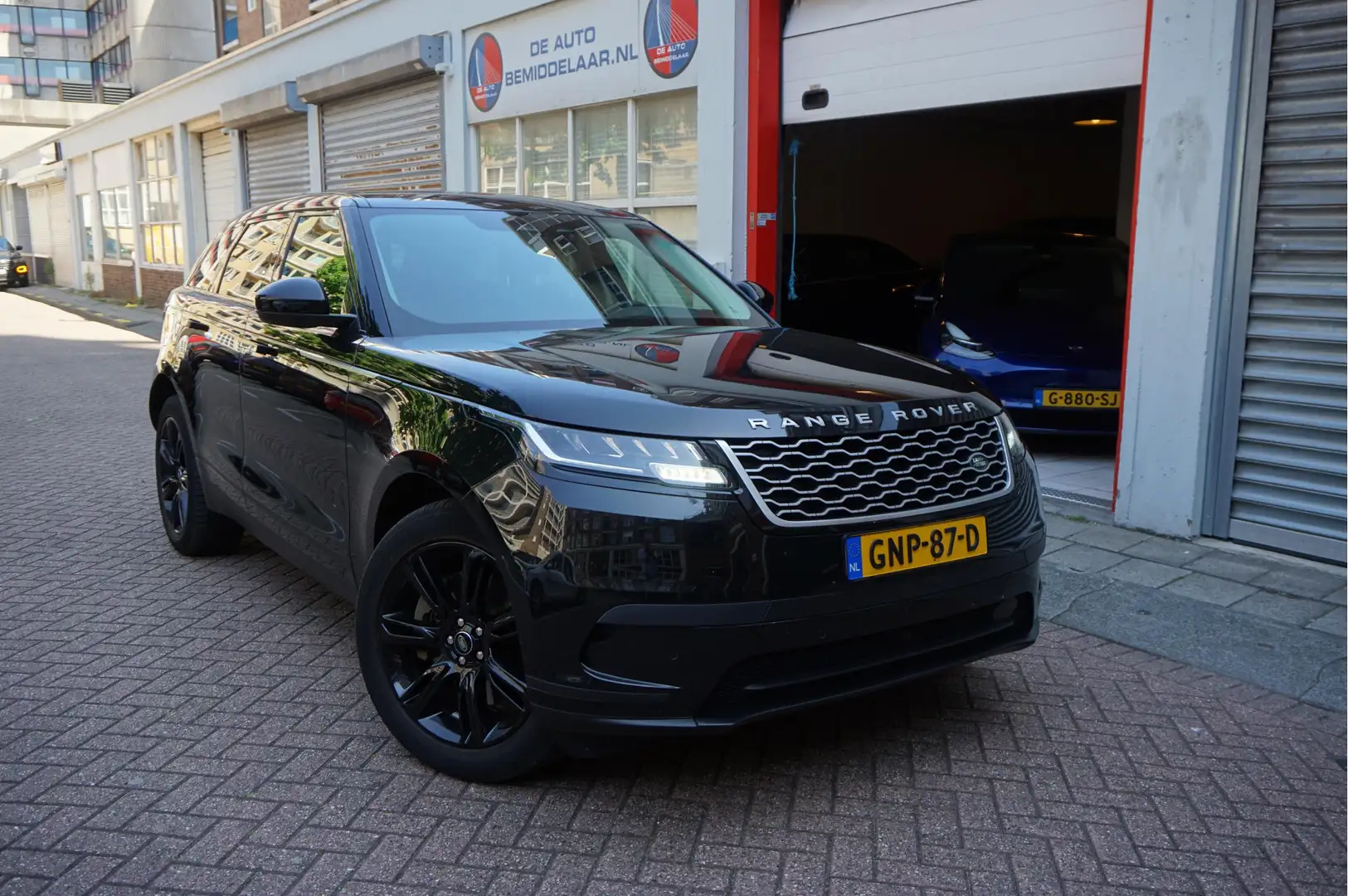 Land Rover Range Rover Velar 2.0 P400e * Black on Black * Privacy glass 20inch Noir - 2