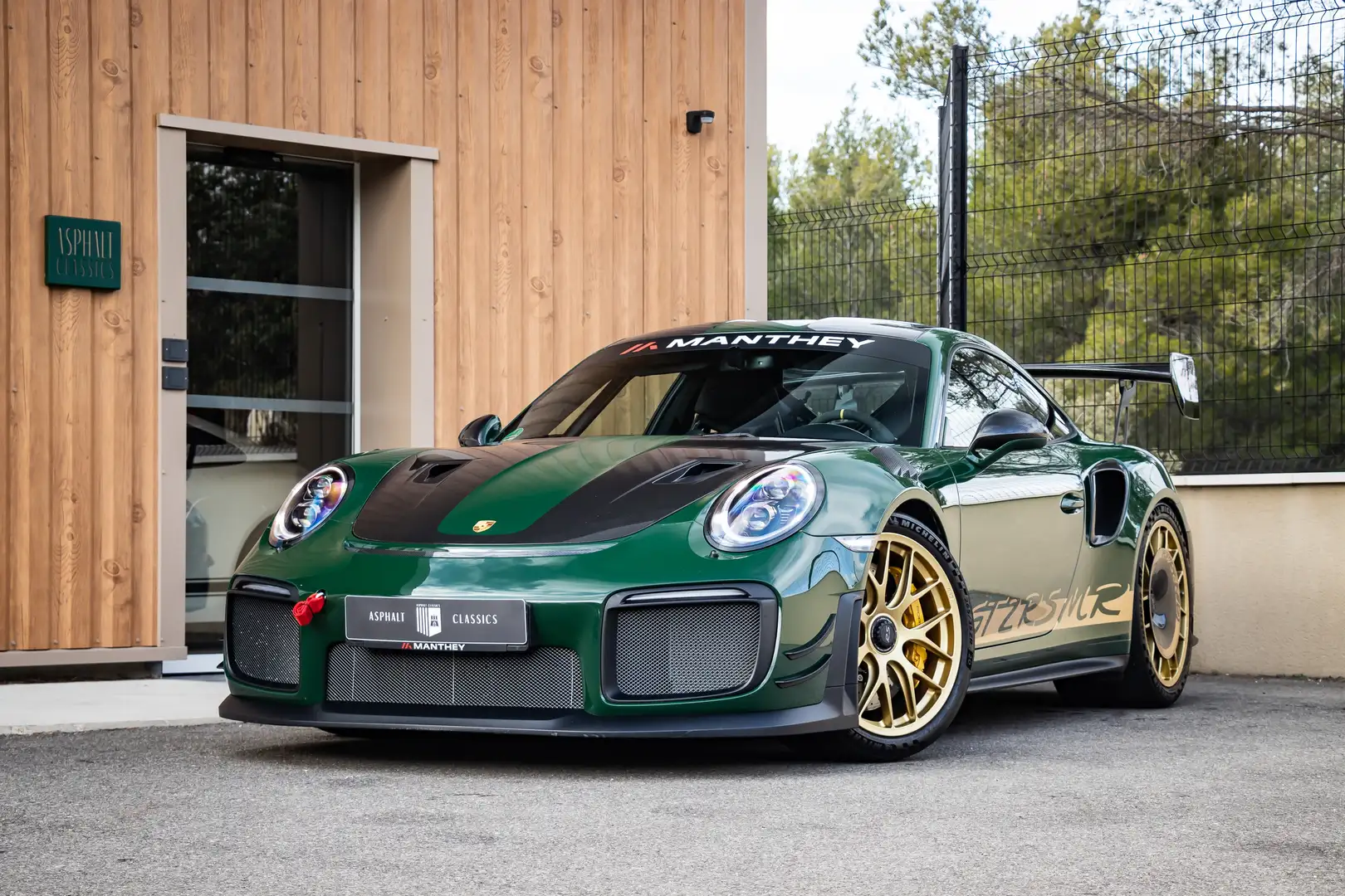 Porsche 911 GT2 RS MR Vert - 1