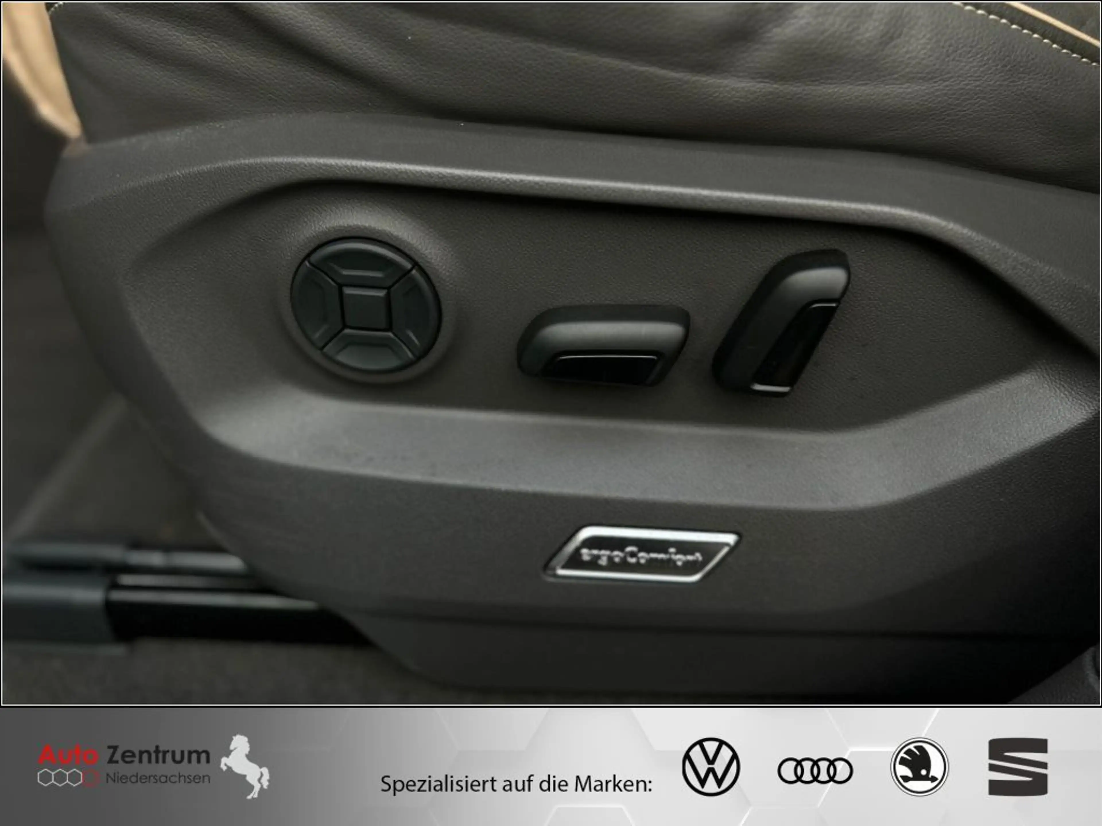 Volkswagen Touareg 3.0 V6 TDI Beige DYNAUDIO Allradlenkung PANO HuD — photo 14