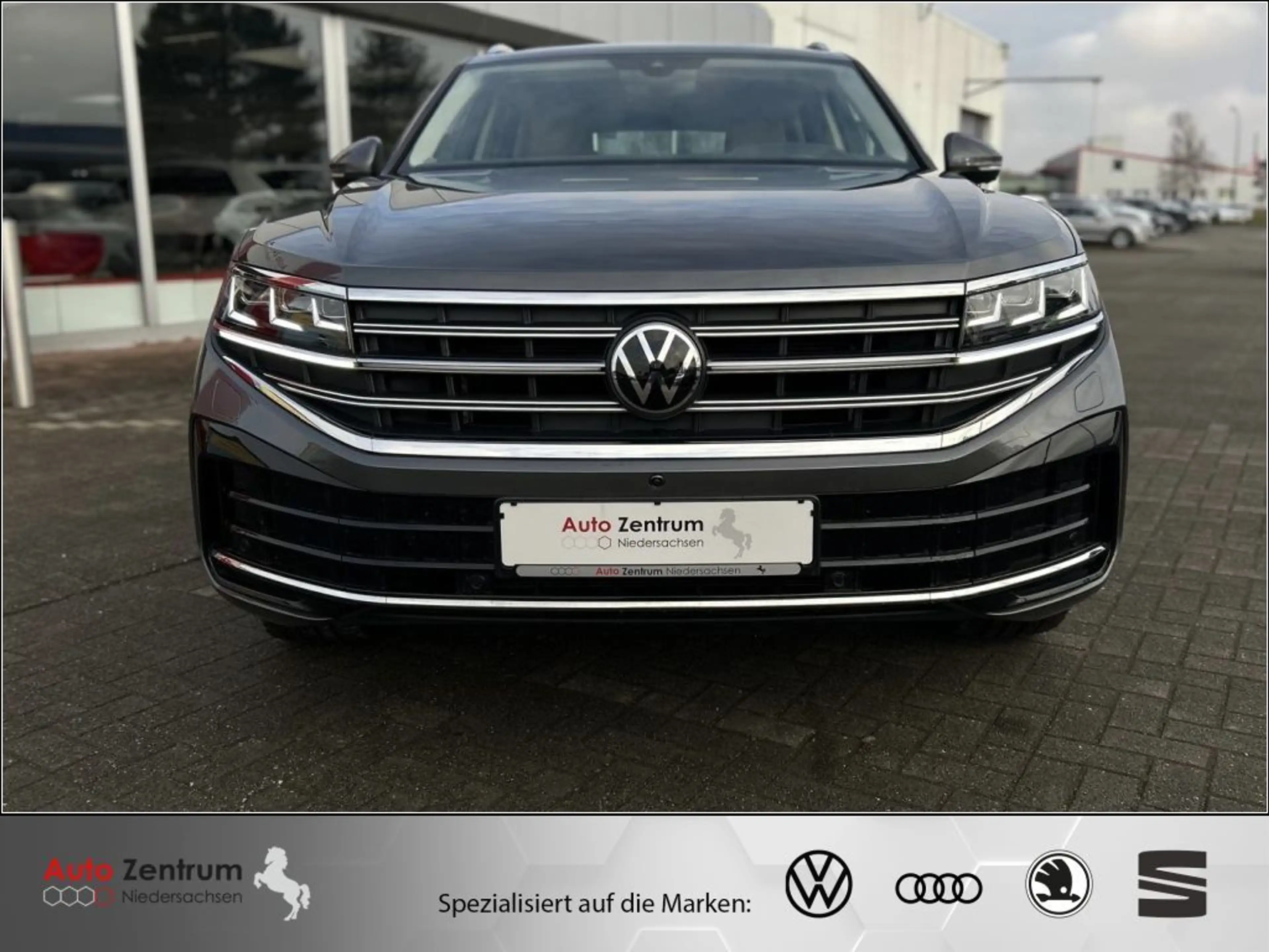Volkswagen Touareg 3.0 V6 TDI Beige DYNAUDIO Allradlenkung PANO HuD — photo 2