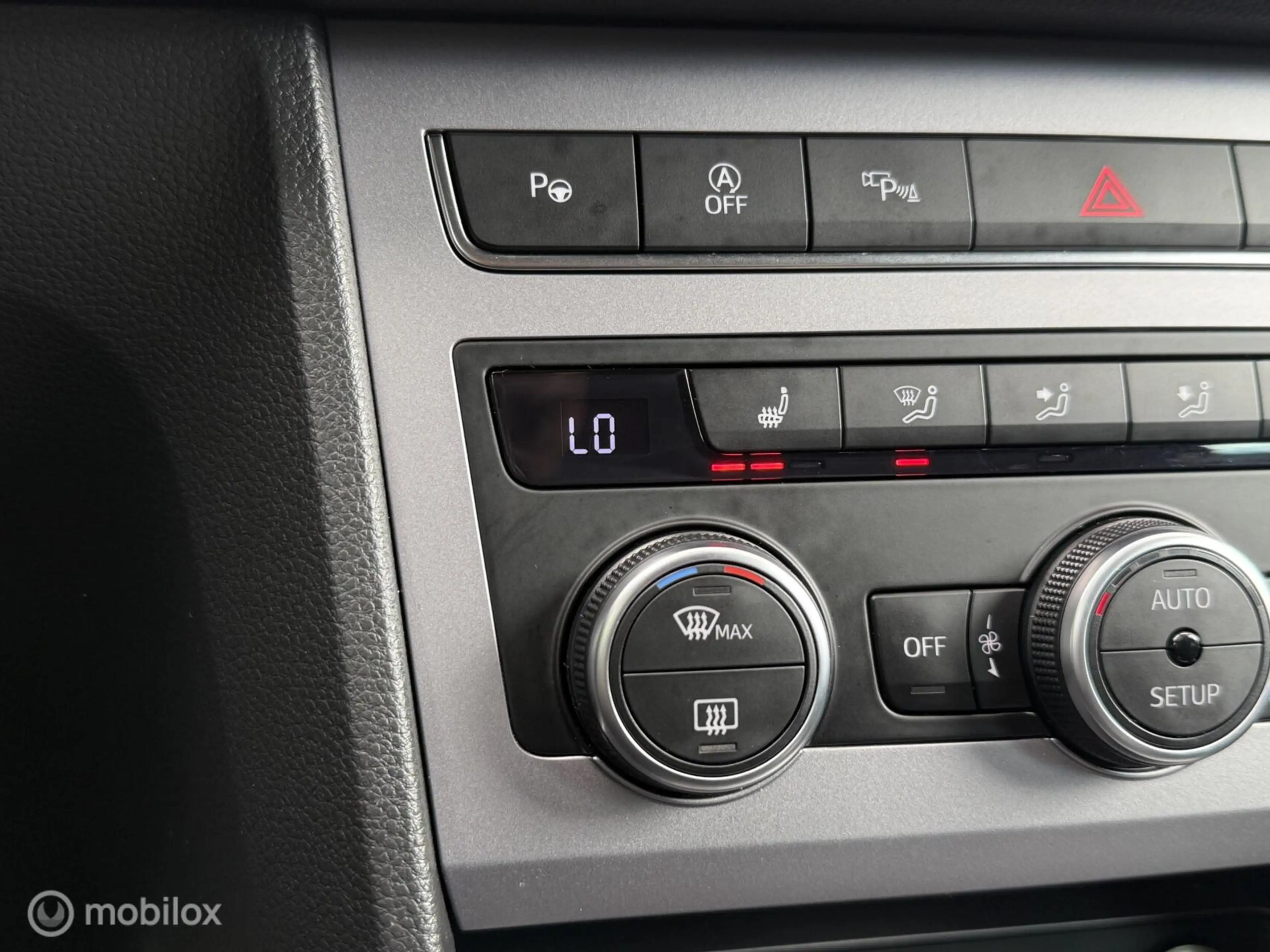 SEAT Ateca 1.5 TSI FR Panodak Virtual Navi Carplay 360 Camera — photo 32