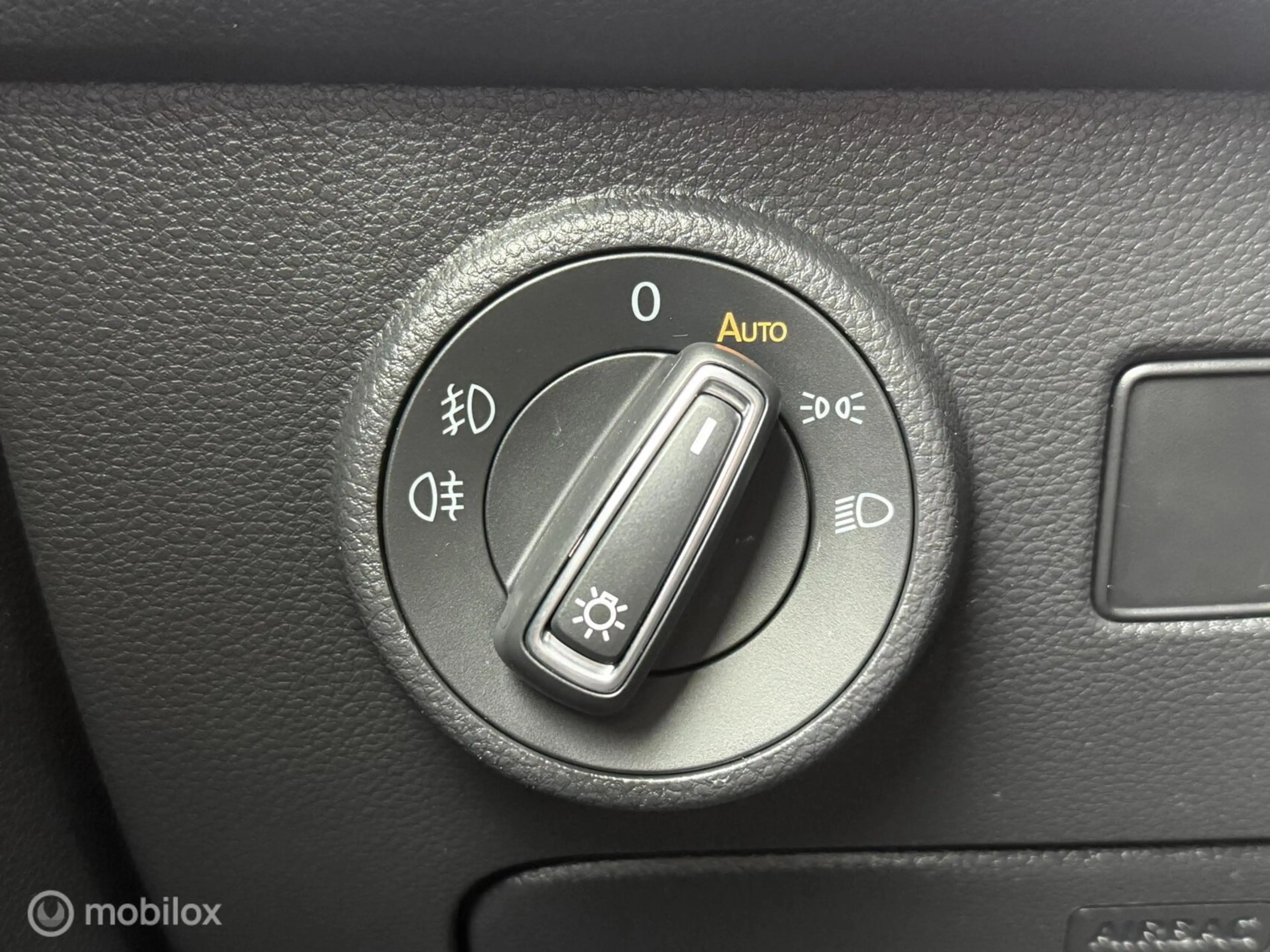 SEAT Ateca 1.5 TSI FR Panodak Virtual Navi Carplay 360 Camera — photo 36
