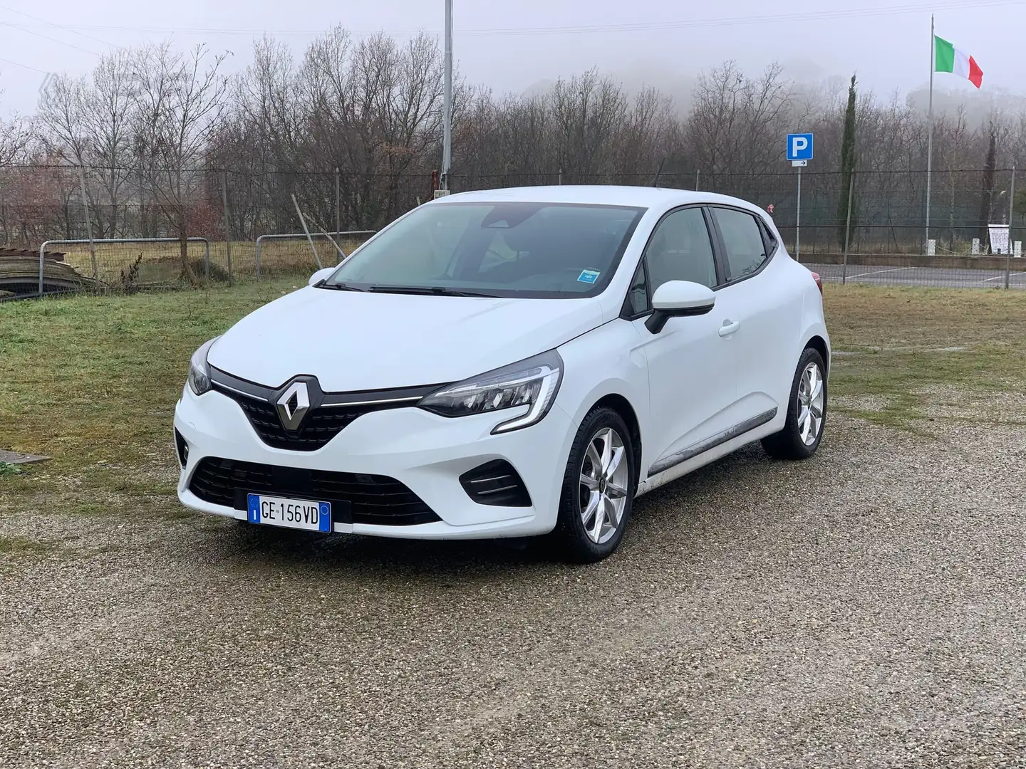 Renault Clio Clio Full Hybrid E-Tech 140 CV 5 porte Zen Blanc - 1
