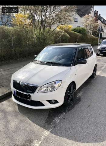 Imagine Skoda Fabia 1.4 TSI DSG RS