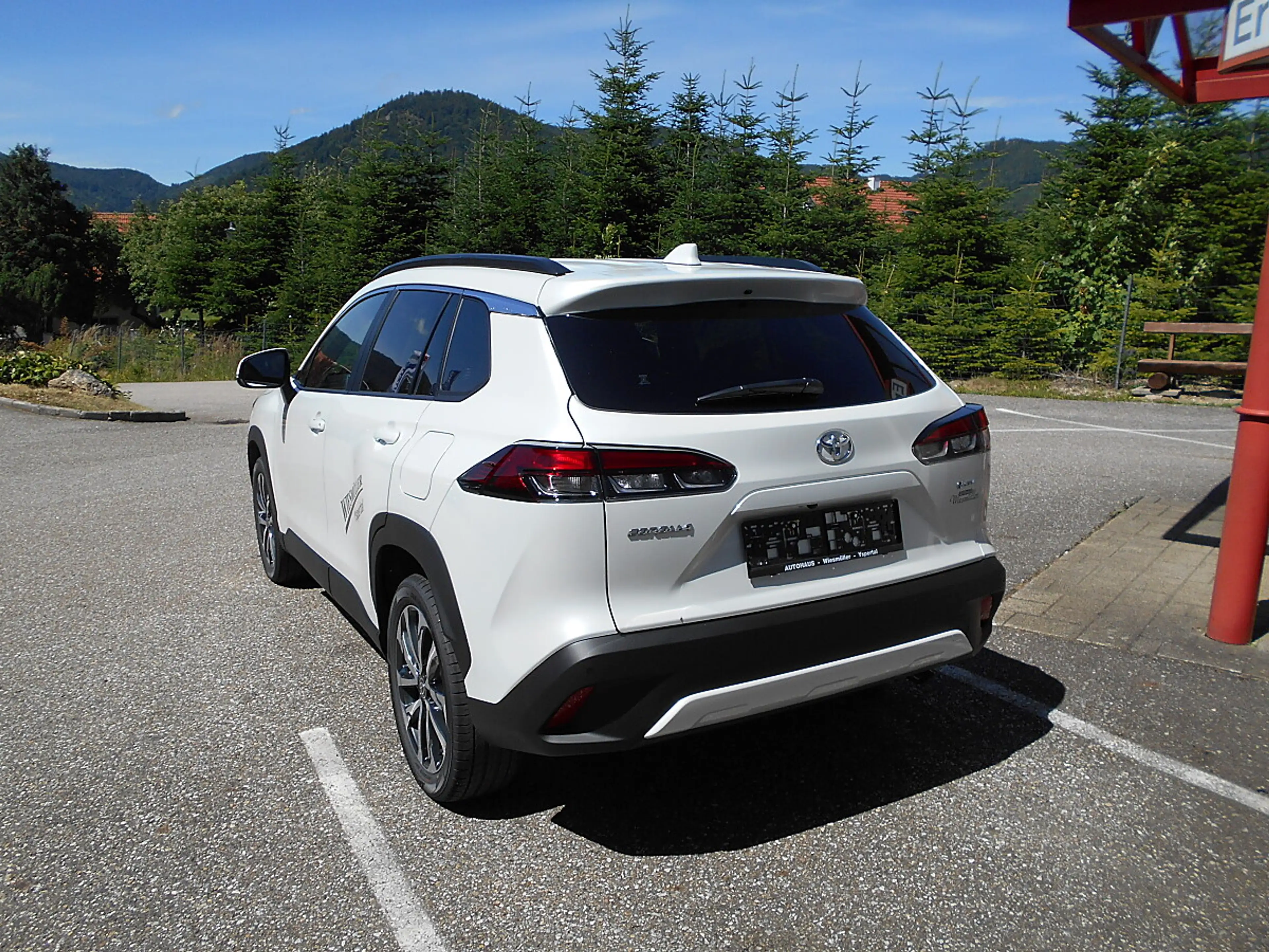 Toyota Corolla Cross 2,0 Hybrid Active Drive 2WD — photo 5