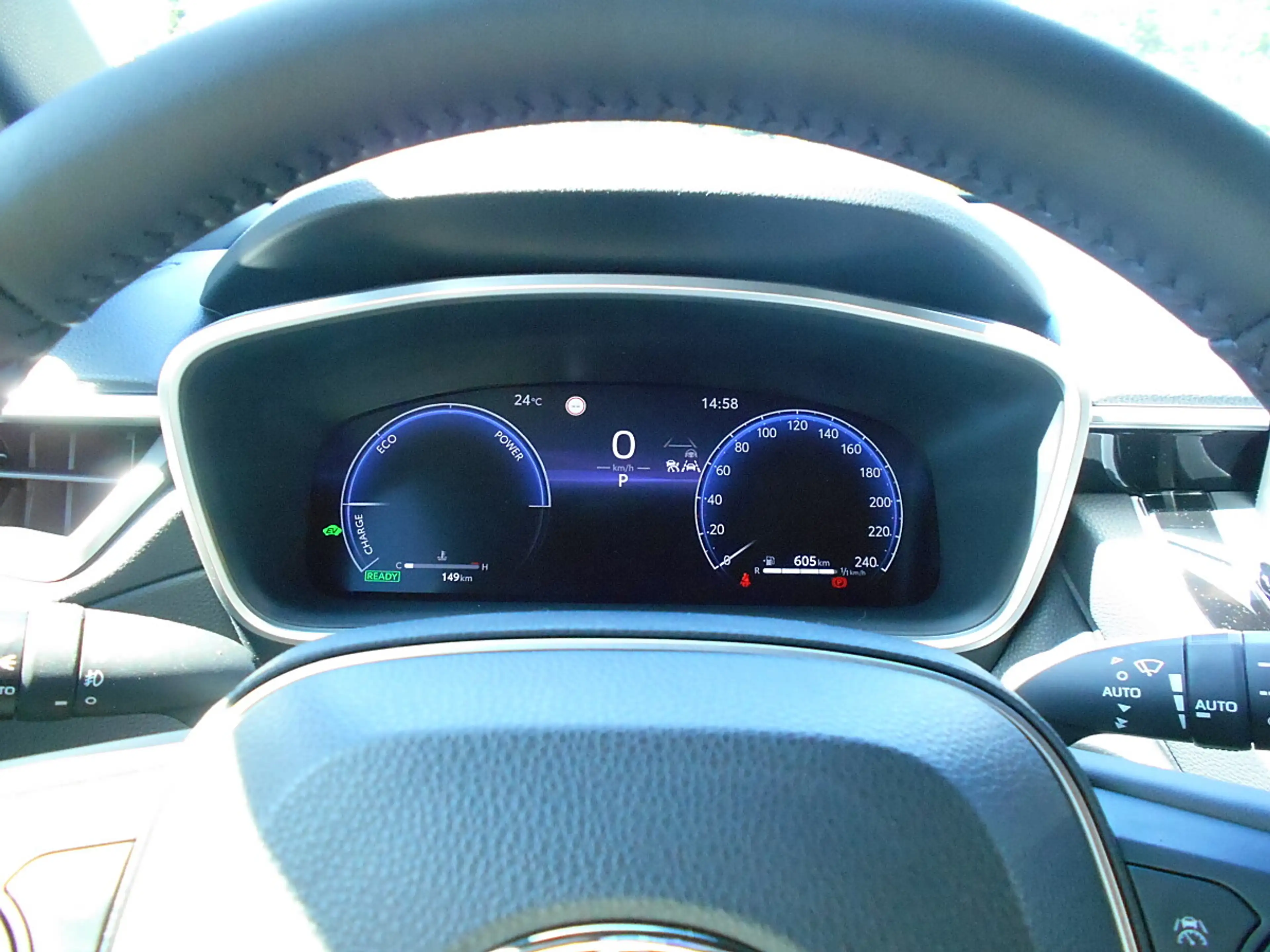 Toyota Corolla Cross 2,0 Hybrid Active Drive 2WD — photo 7