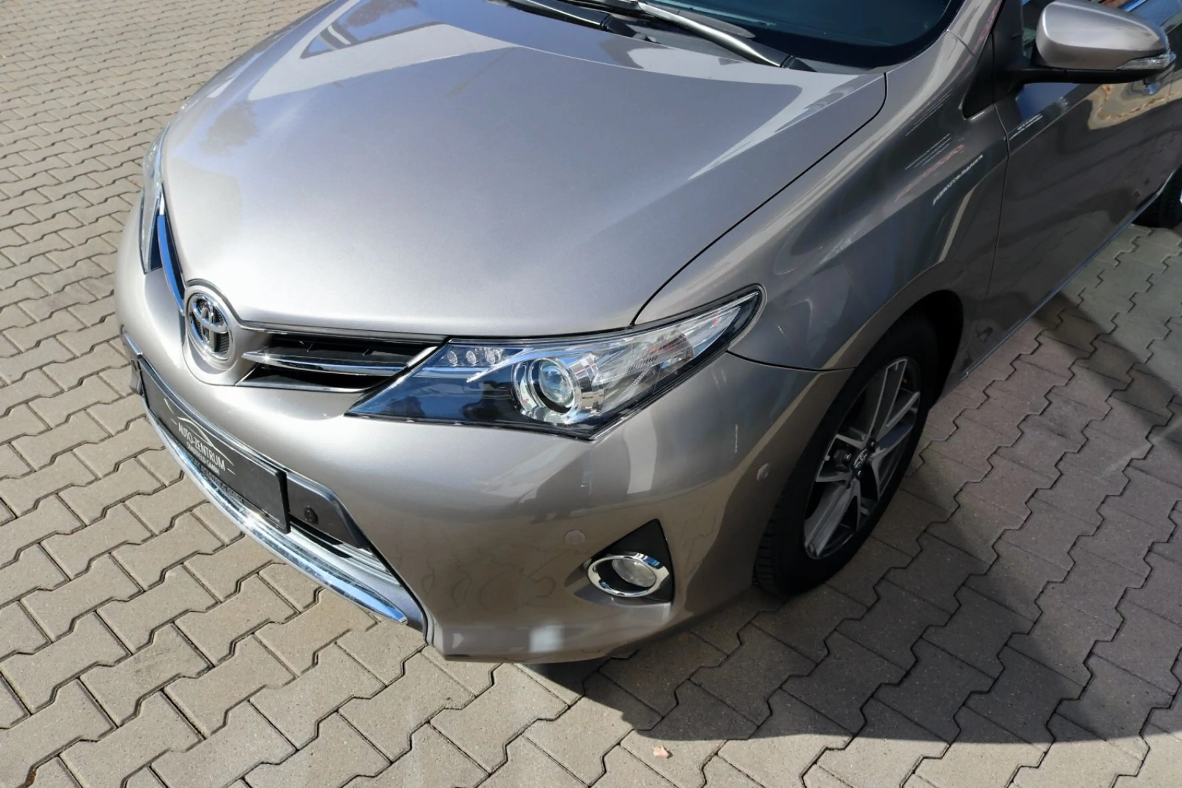 Toyota Auris Klima SHZ Tempomat Kamera — photo 11