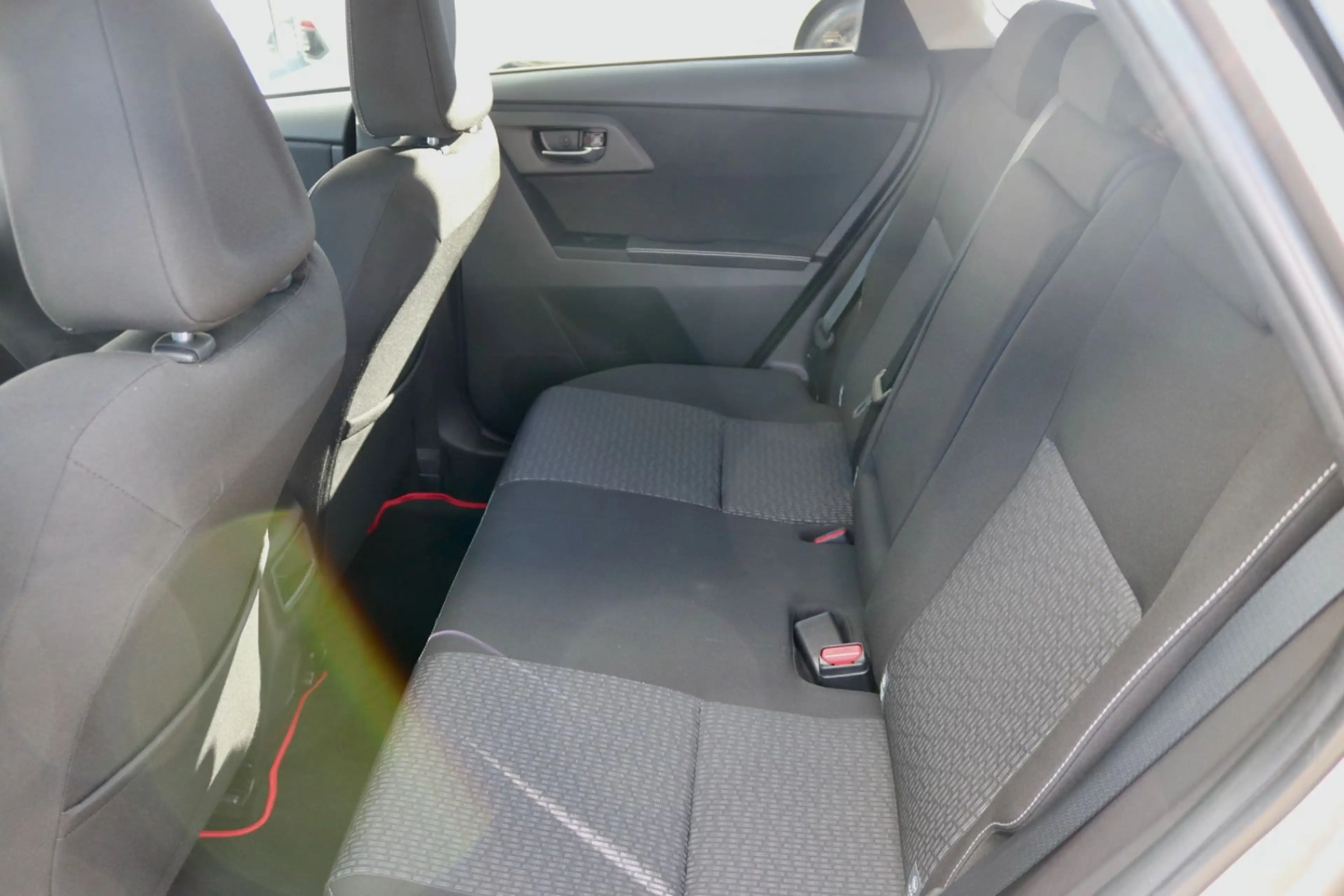 Toyota Auris Klima SHZ Tempomat Kamera — photo 15