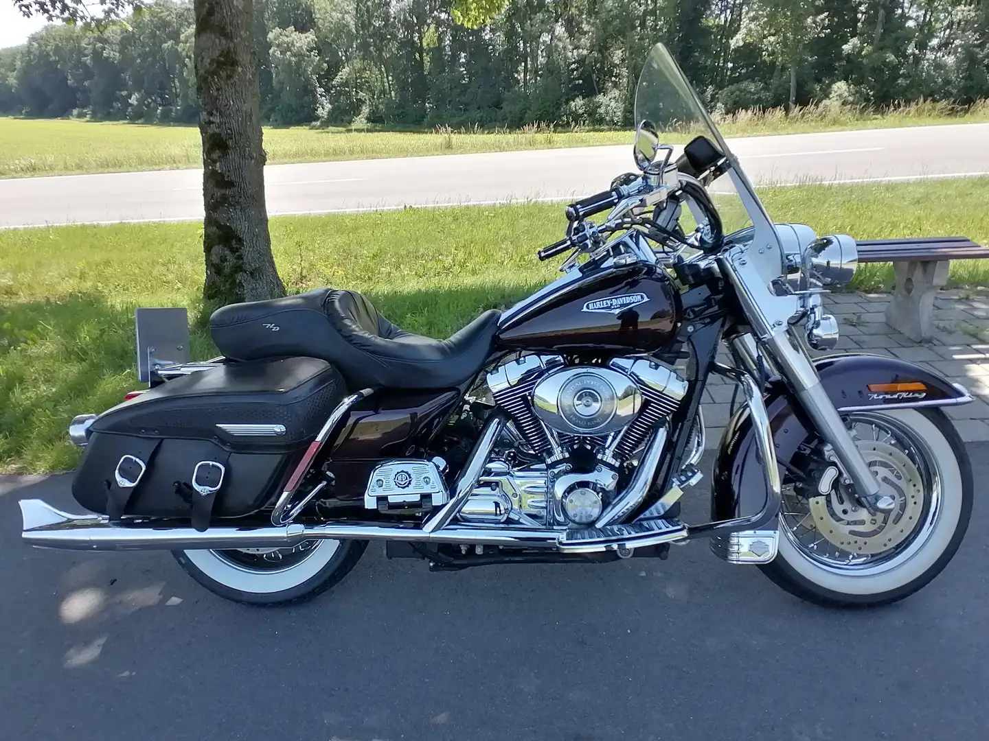 Harley-Davidson Road King FLHRC - 2