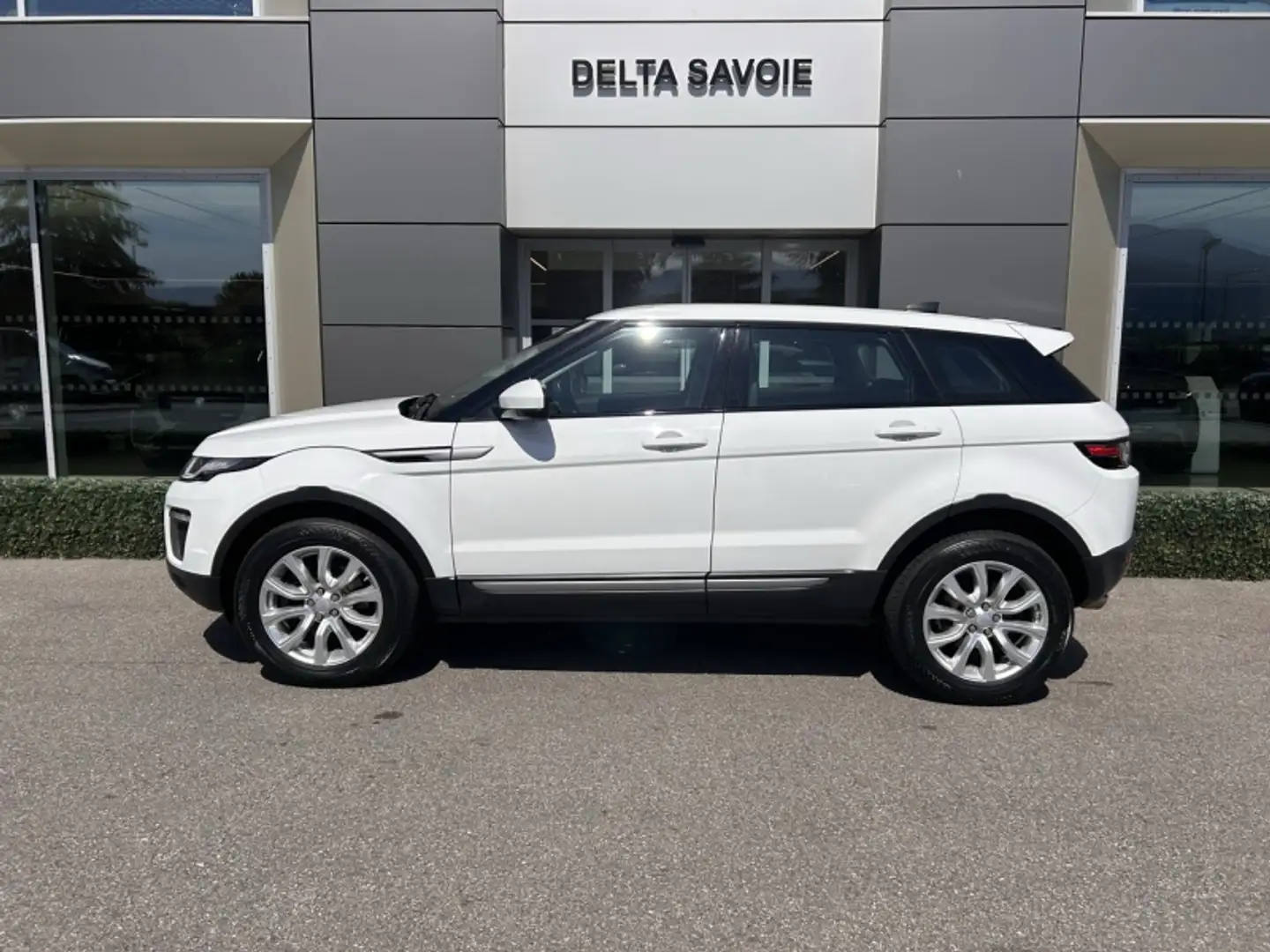 Land Rover Range Rover Evoque 2.0 TD4 180 SE BVA Mark IV Blanc - 2