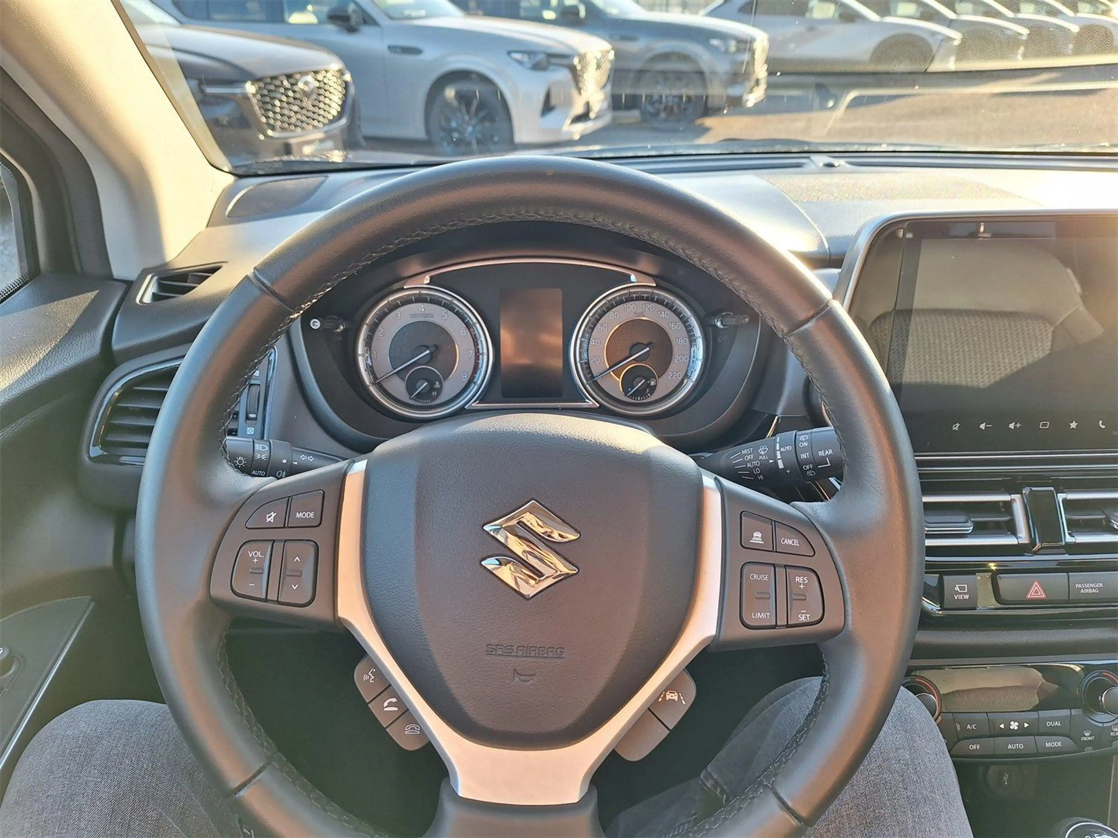 Suzuki SX4 S-Cross S-Cross 1,4 GL+ DITC Hybrid ALLGRIP flash — photo 13