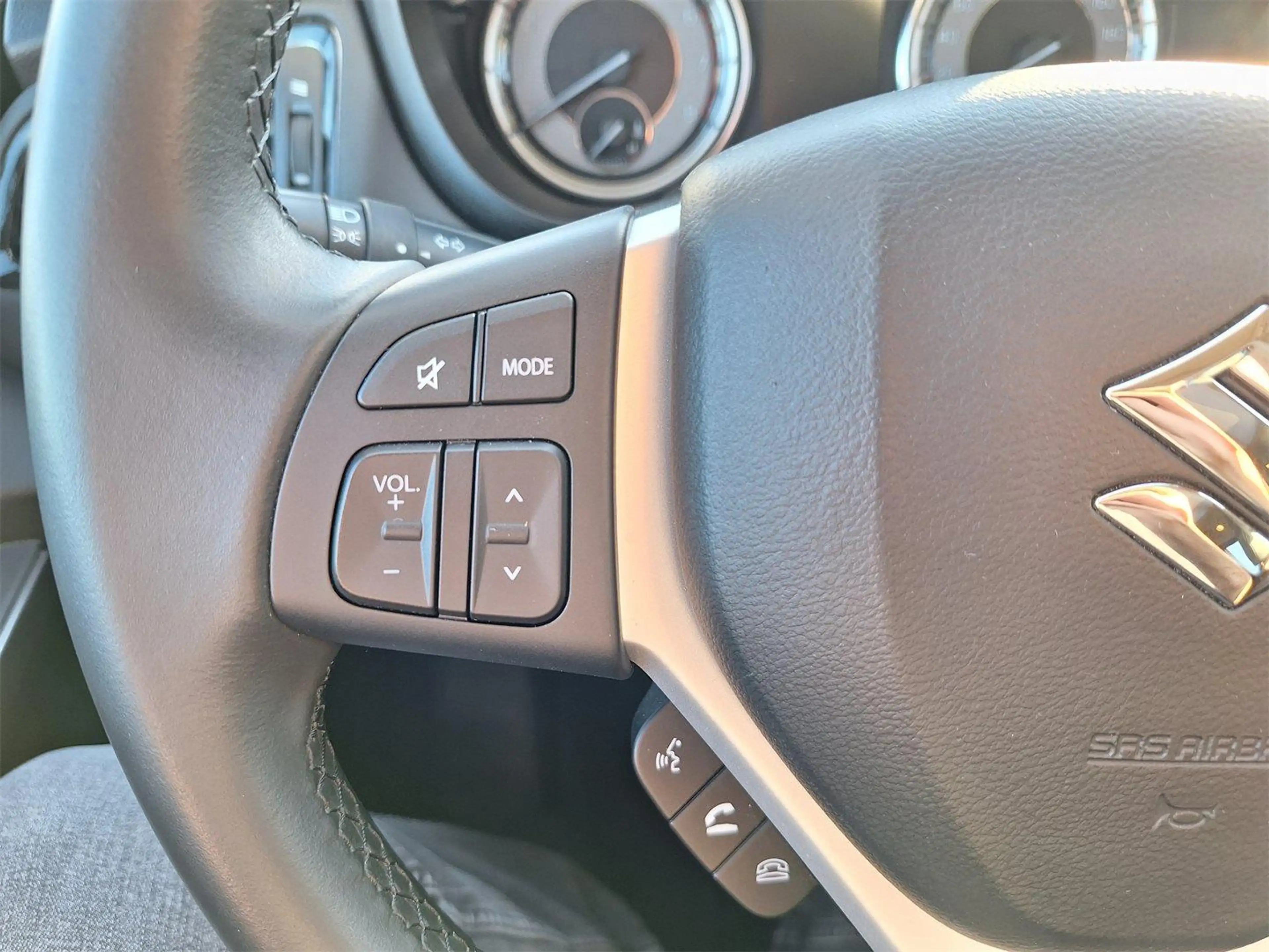 Suzuki SX4 S-Cross S-Cross 1,4 GL+ DITC Hybrid ALLGRIP flash — photo 14