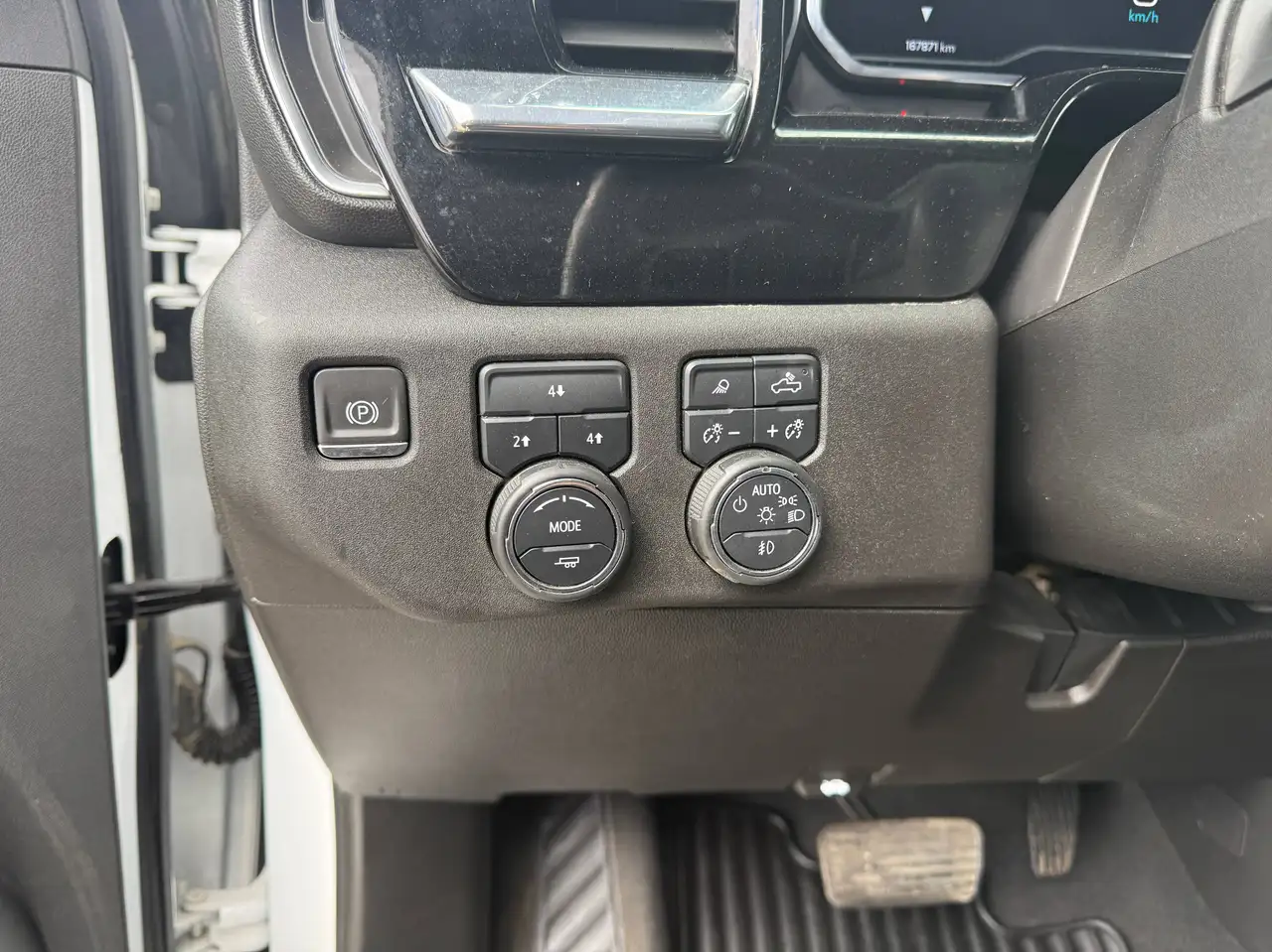 Chevrolet Silverado 3500 снимка Chevrolet Silverado 3500