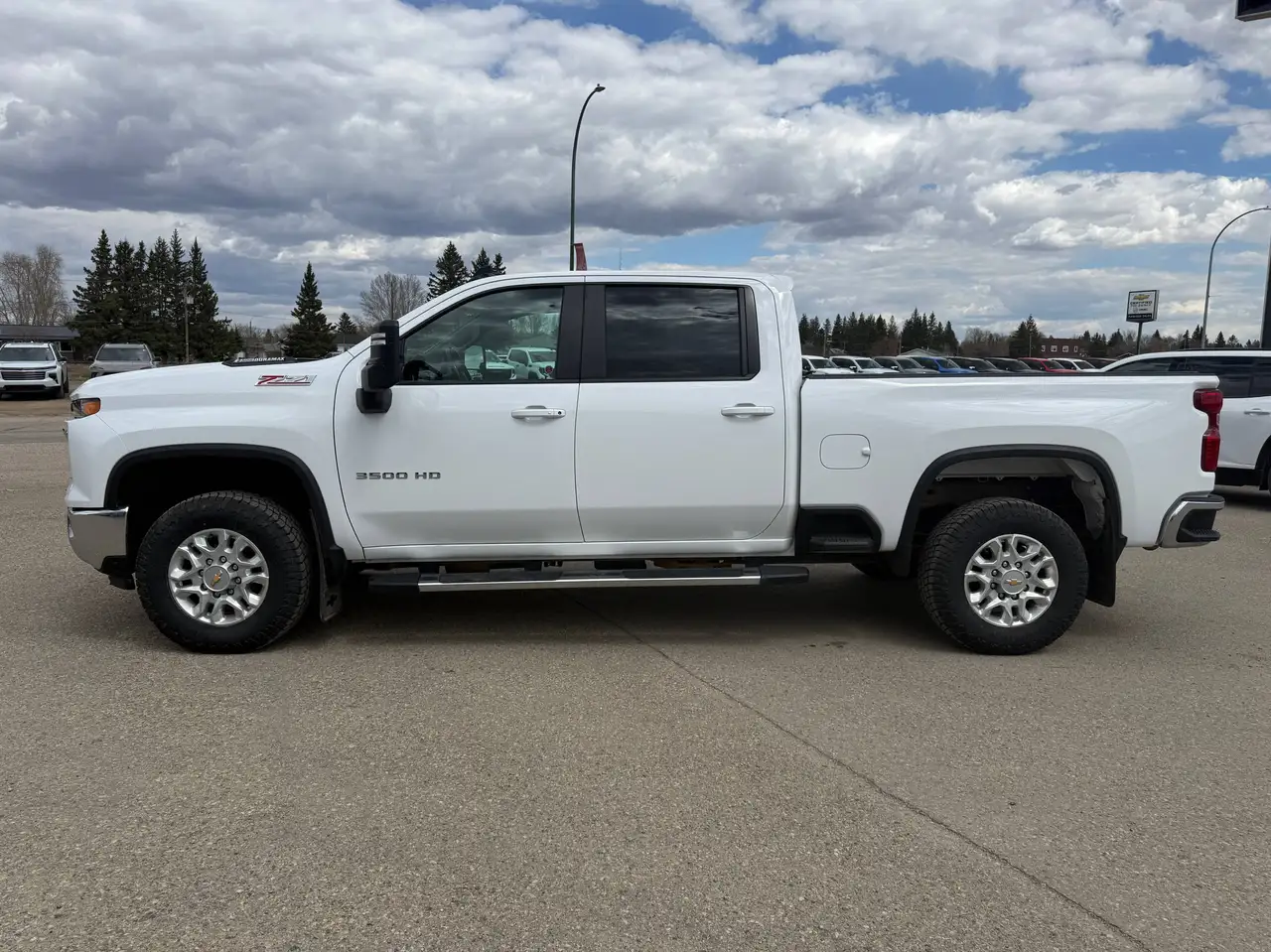 Chevrolet Silverado 3500 снимка Chevrolet Silverado 3500