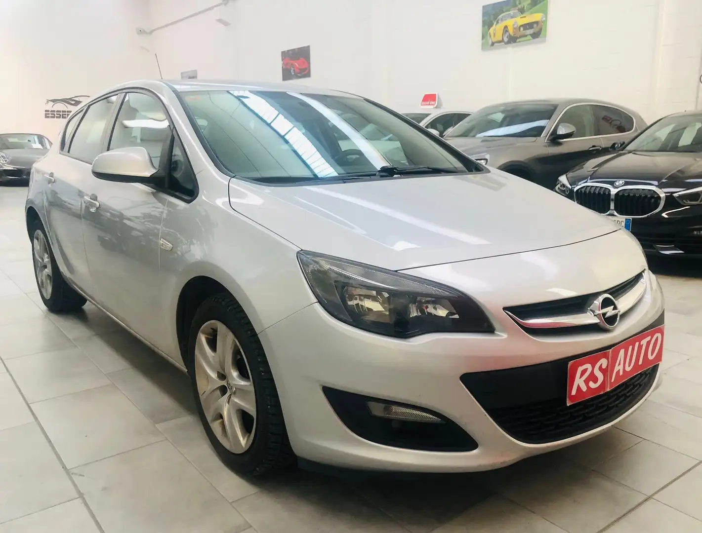 Opel Astra Astra 5p 1.6i 16v GLS Edition 100cv Grigio - 2