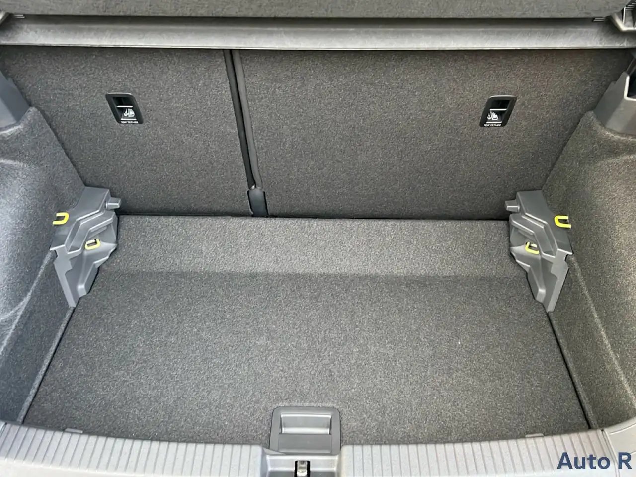 Volkswagen T-Cross 1.0 TSI Edition Plus 8