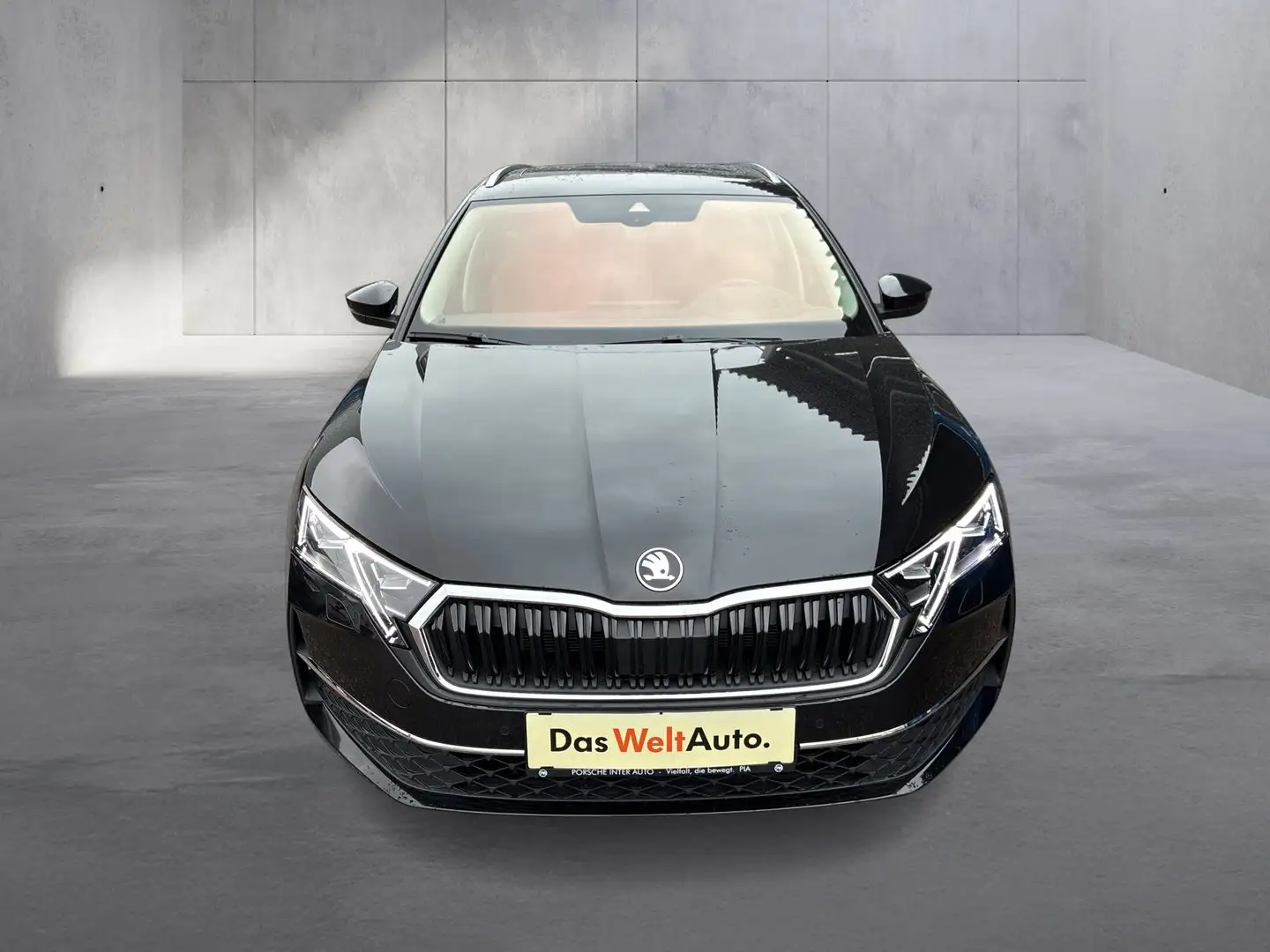 Skoda Octavia Selection TSI mHEV DSG Schwarz - 2