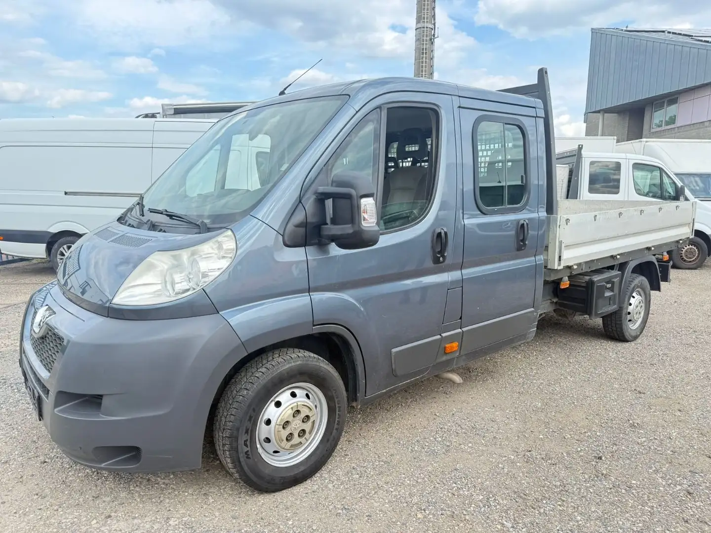 Peugeot Boxer *2.2 HDI*Maxi-Doka-Pritsche*Guten-Zustand* Grau - 2