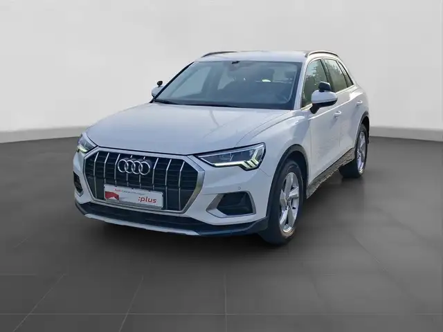Audi Q3 view 2