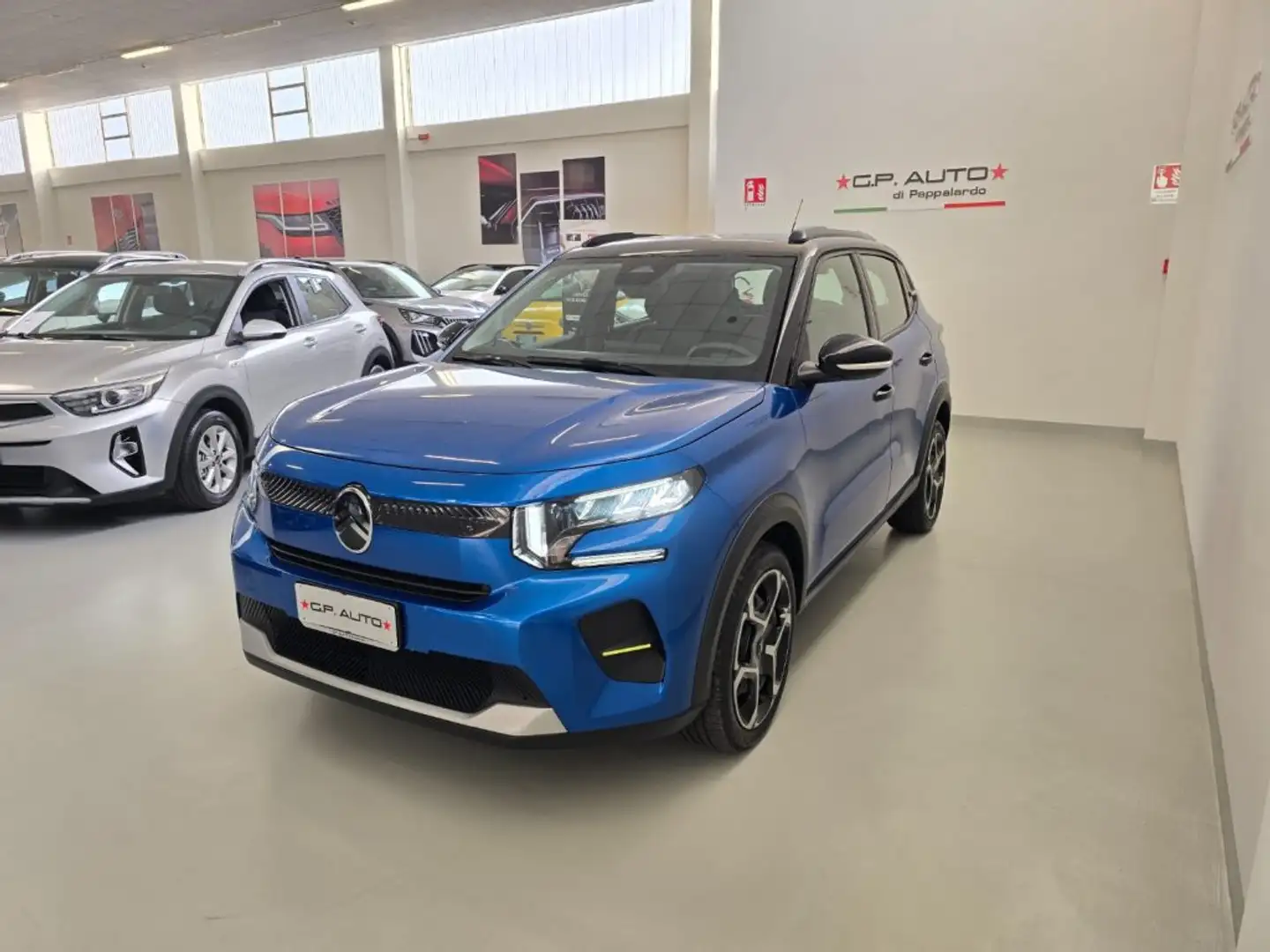 Citroen C3 PureTech 100 S&S Plus Blau - 1