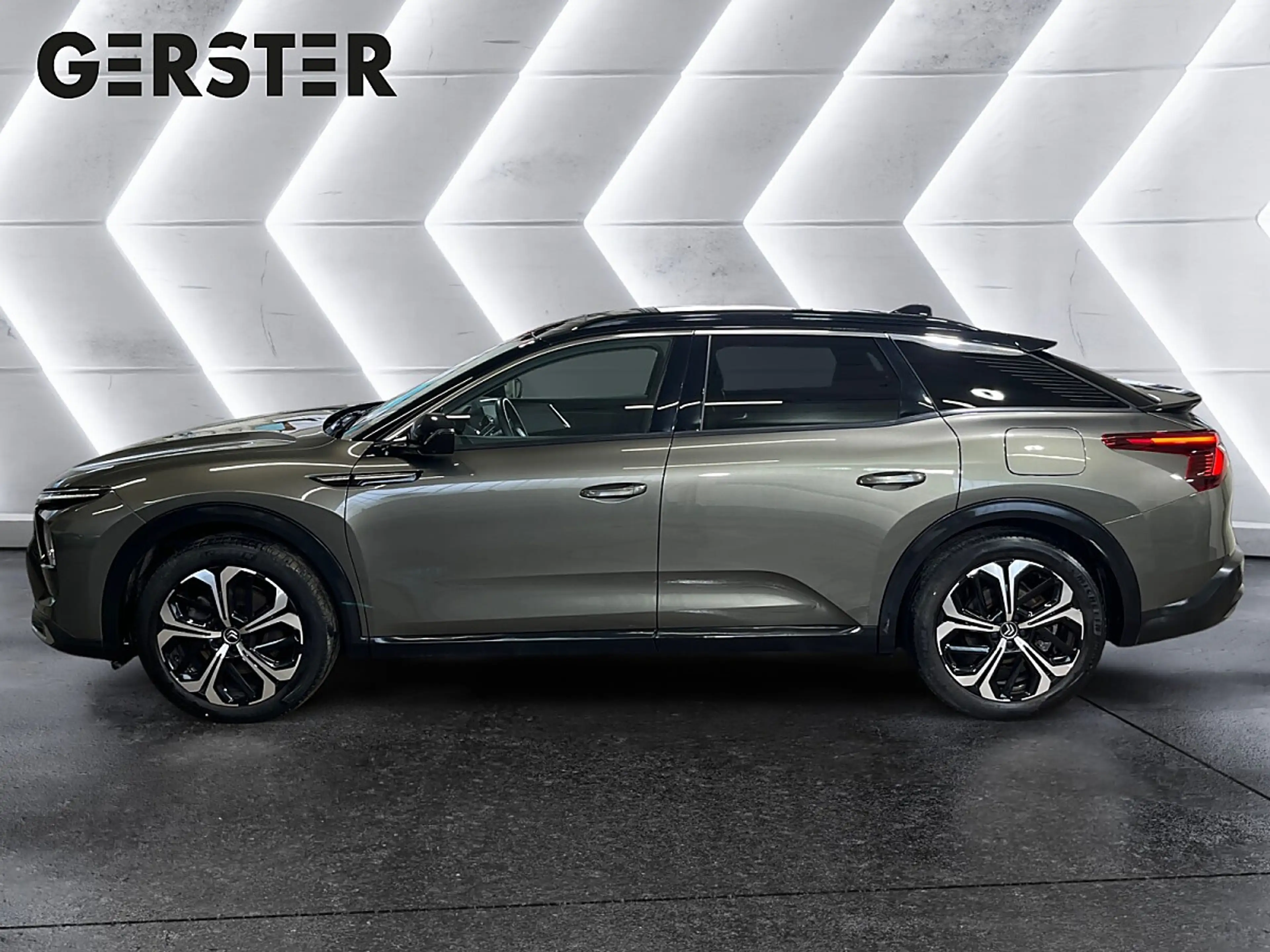 Citroen C5 X PureTech — photo 3