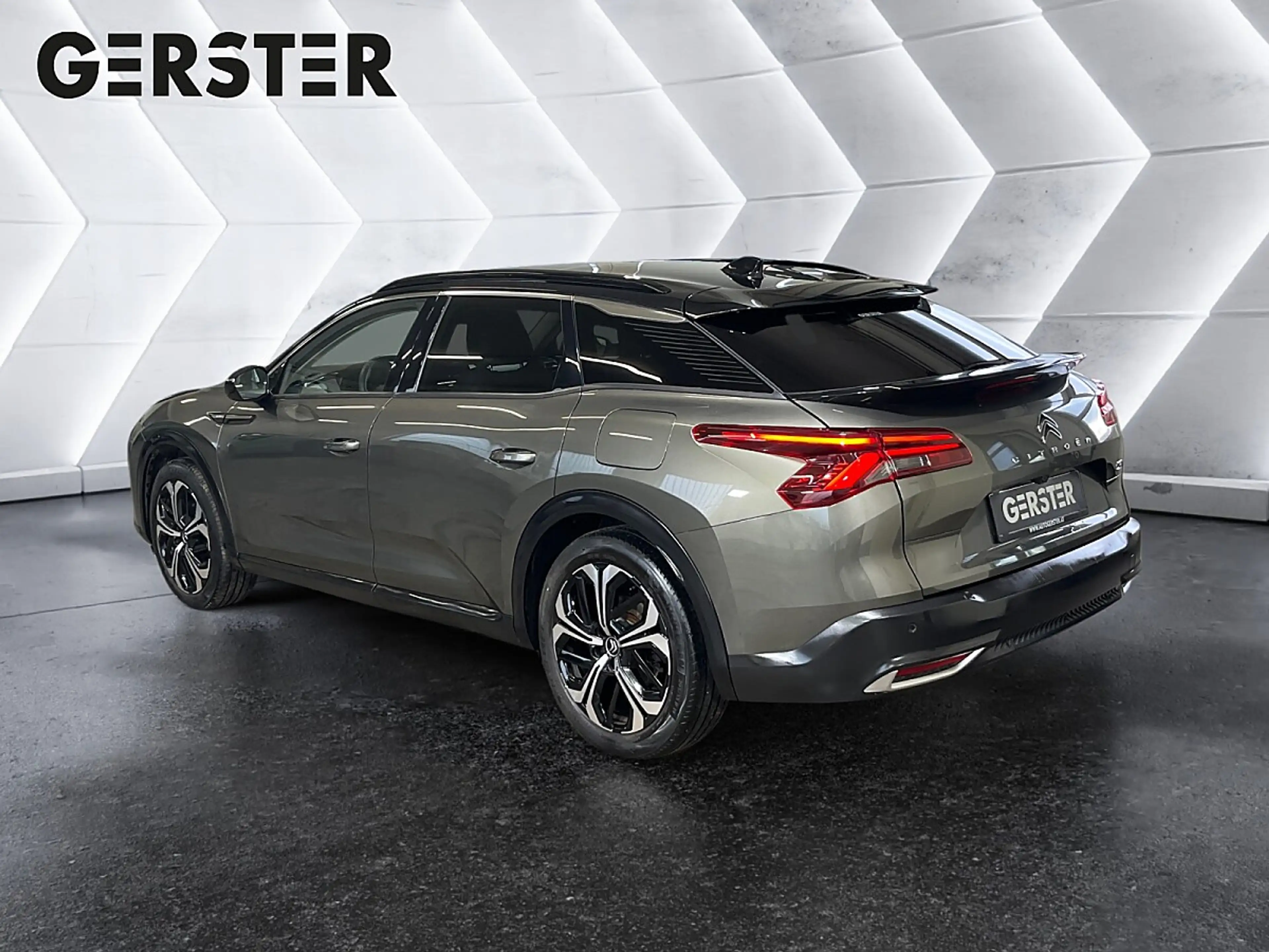 Citroen C5 X PureTech — photo 4
