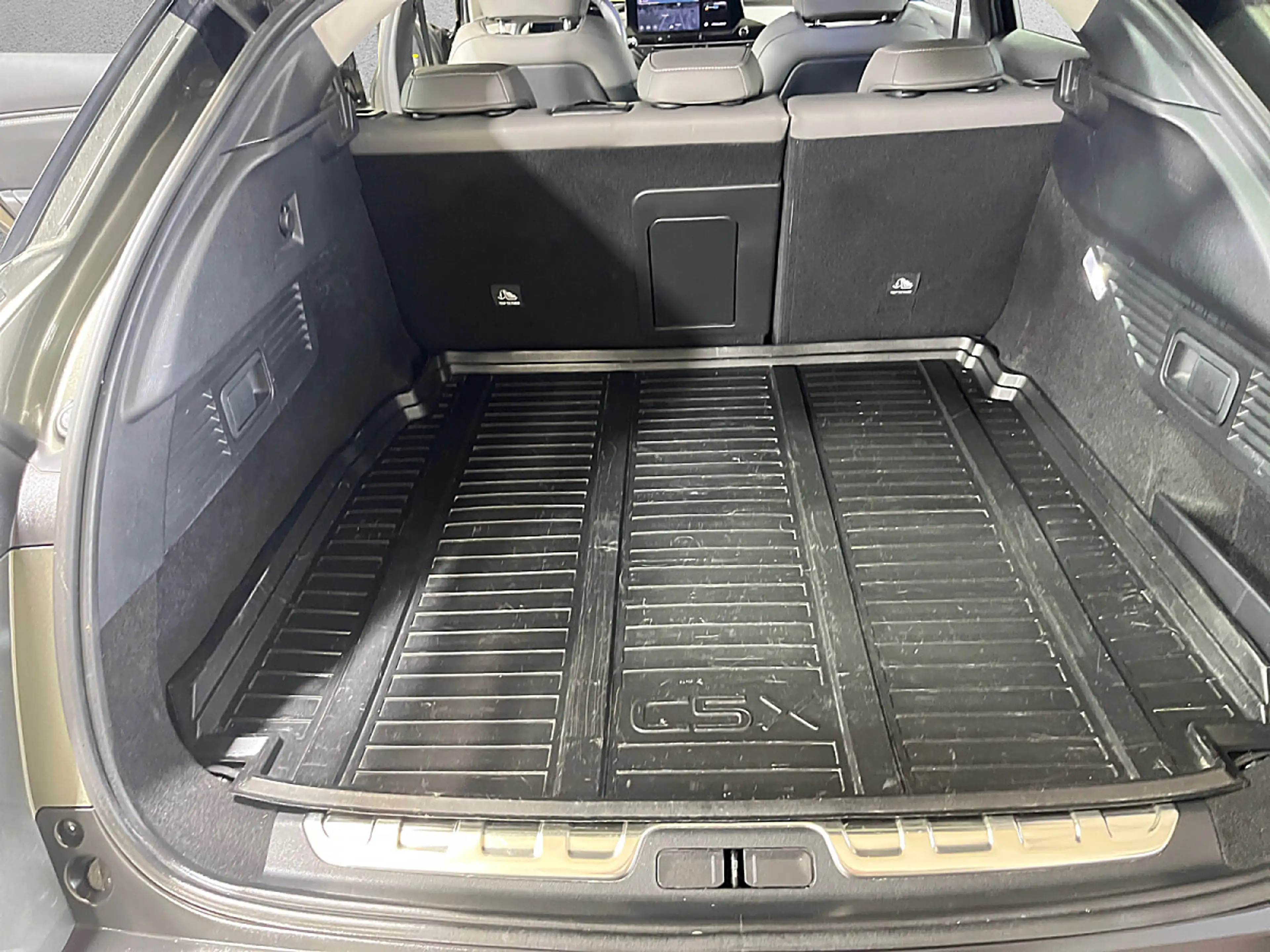 Citroen C5 X PureTech — photo 14