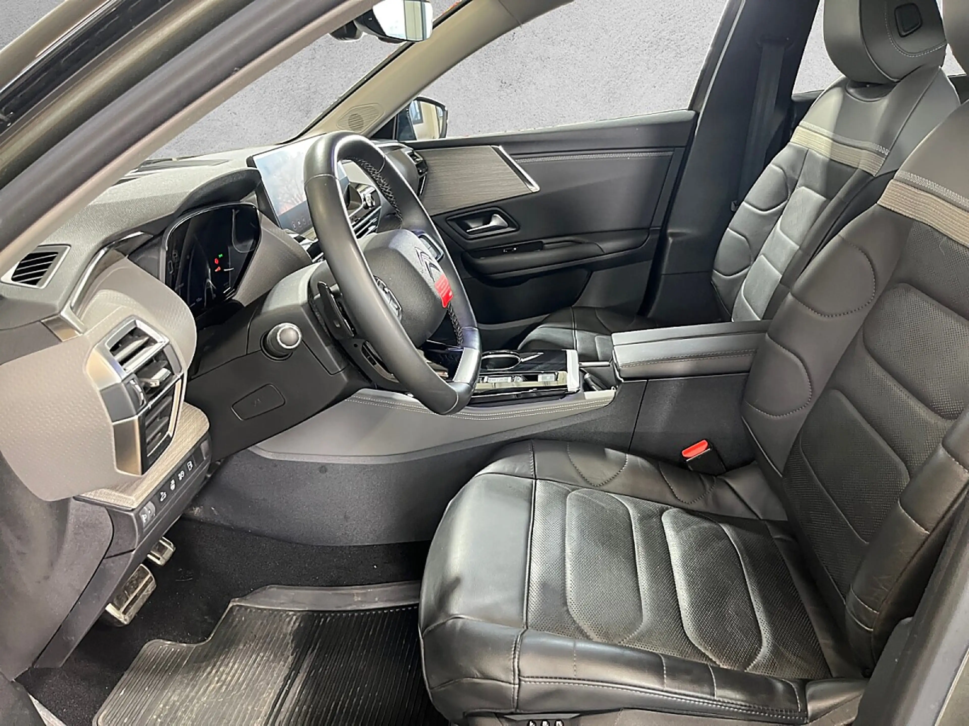 Citroen C5 X PureTech — photo 6