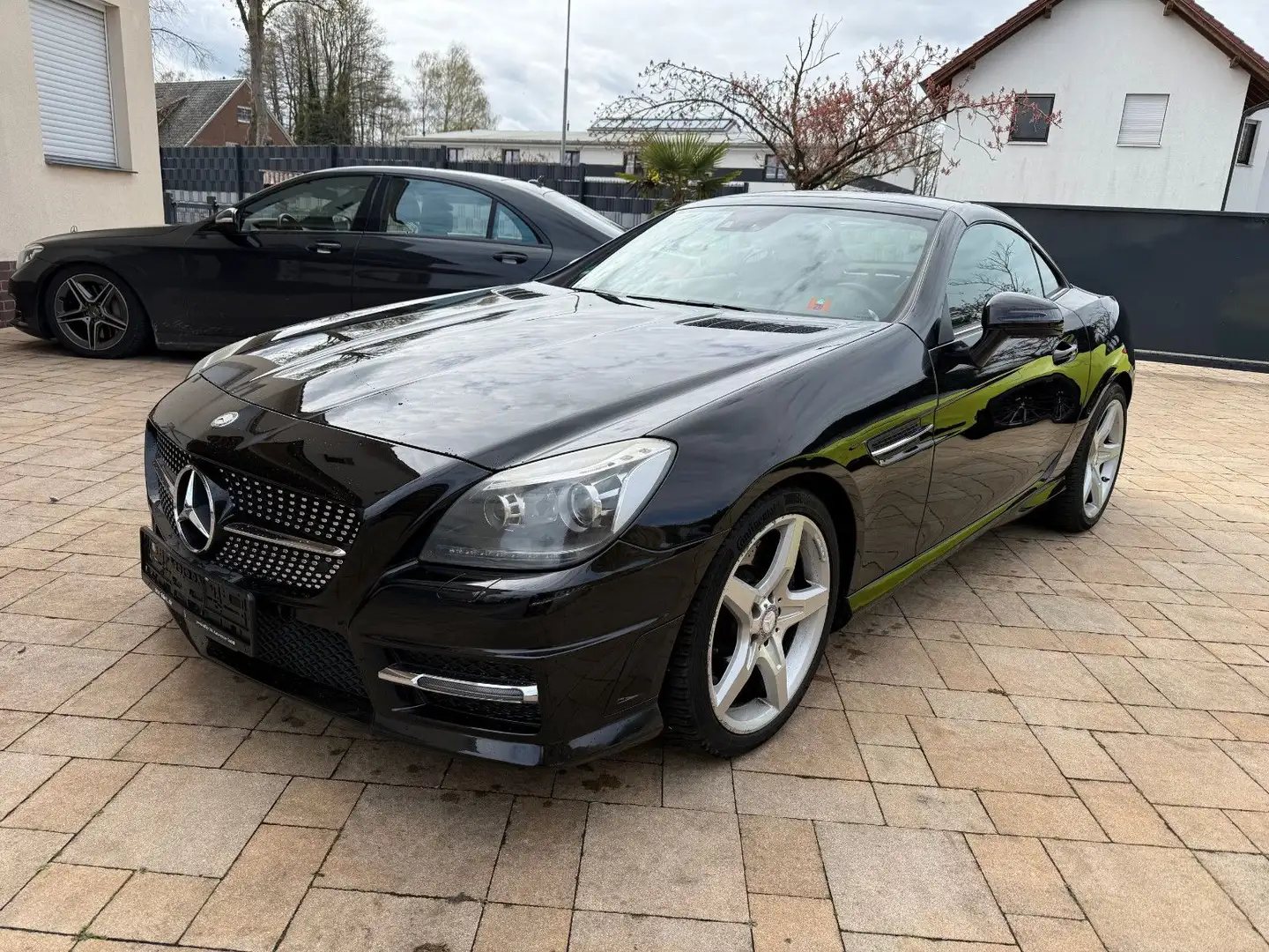Mercedes-Benz SLK 250 250 SLK Roadster+AMG Styling+Pano+Harman+Airscr+ Schwarz - 1