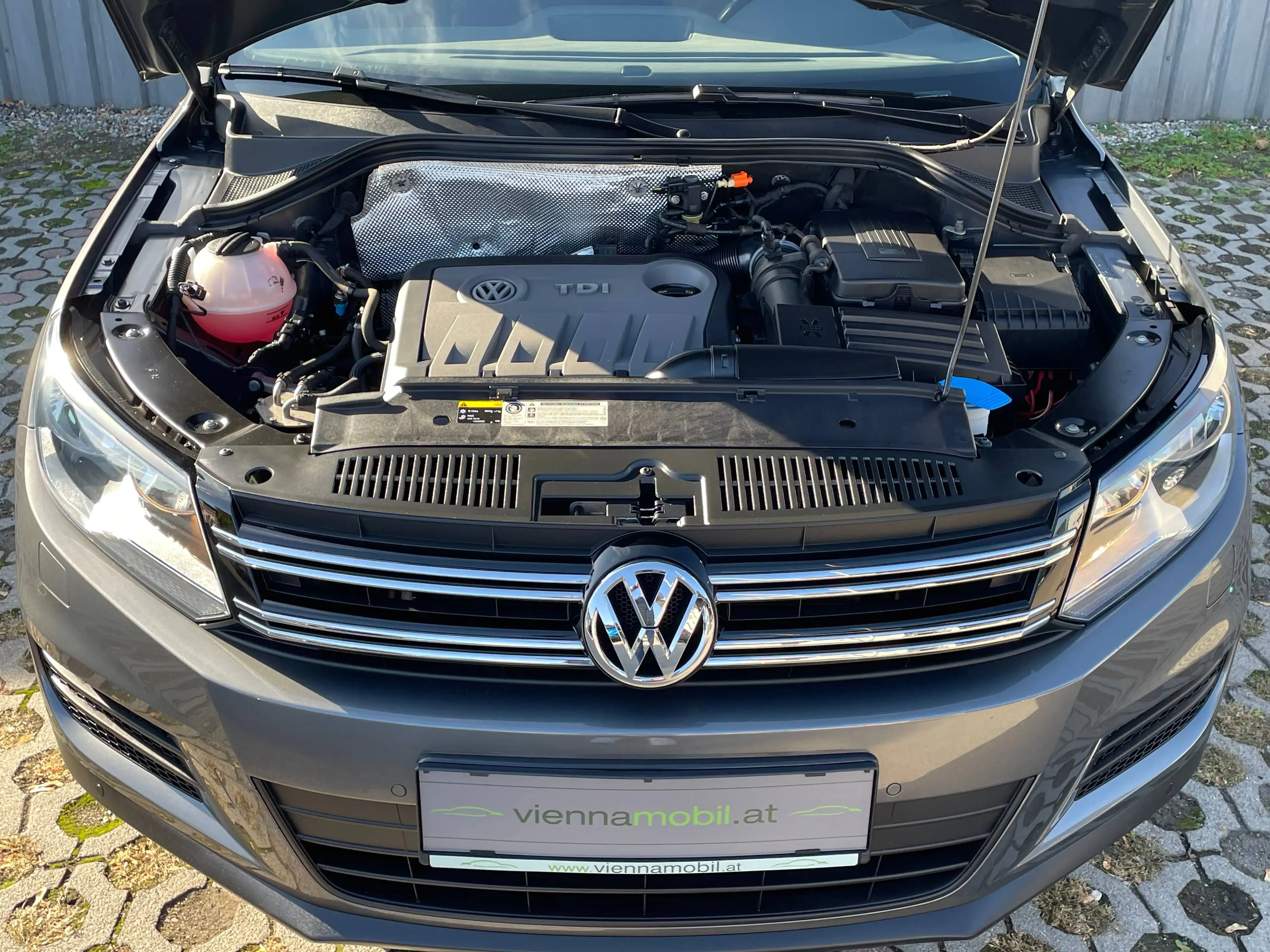 Volkswagen Tiguan Tiguan 2,0 TDI * 1.Besitz * — photo 15