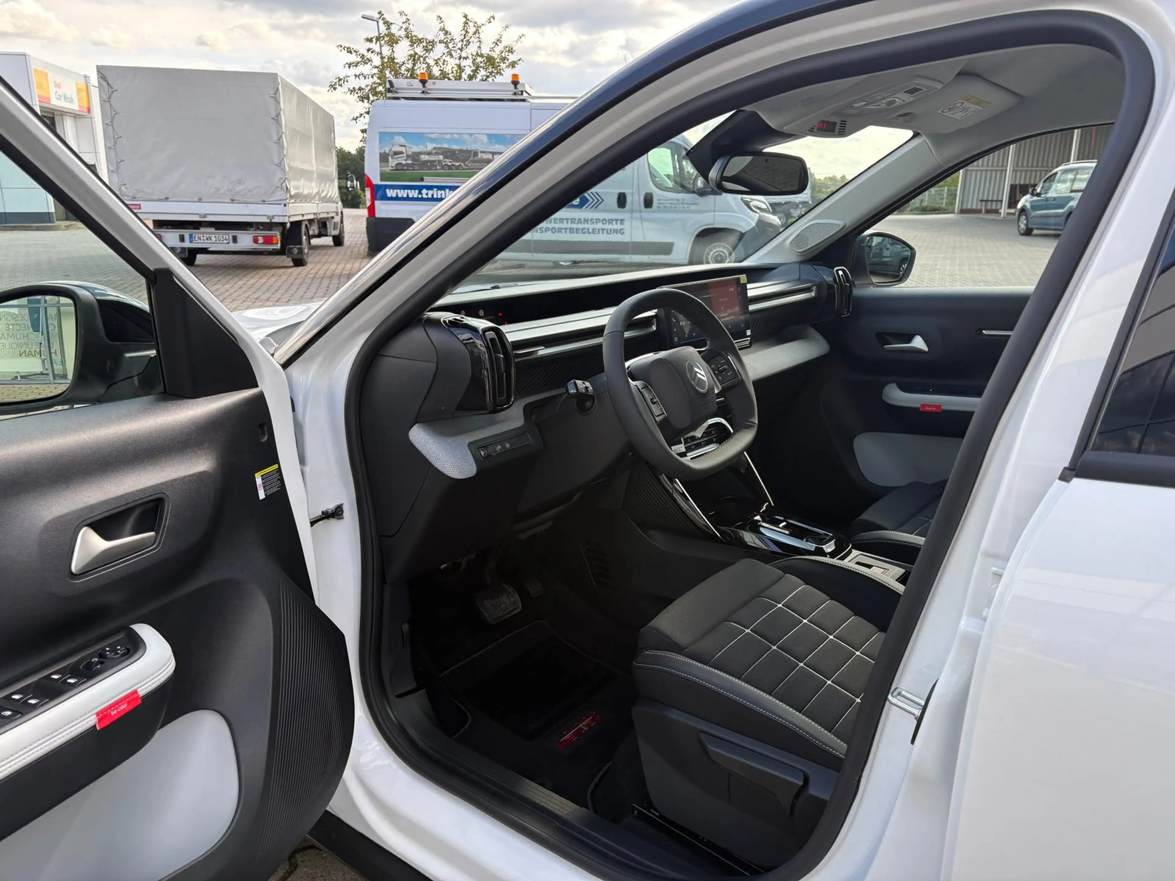 Citroen C3 Hybrid 110 MAX — photo 8