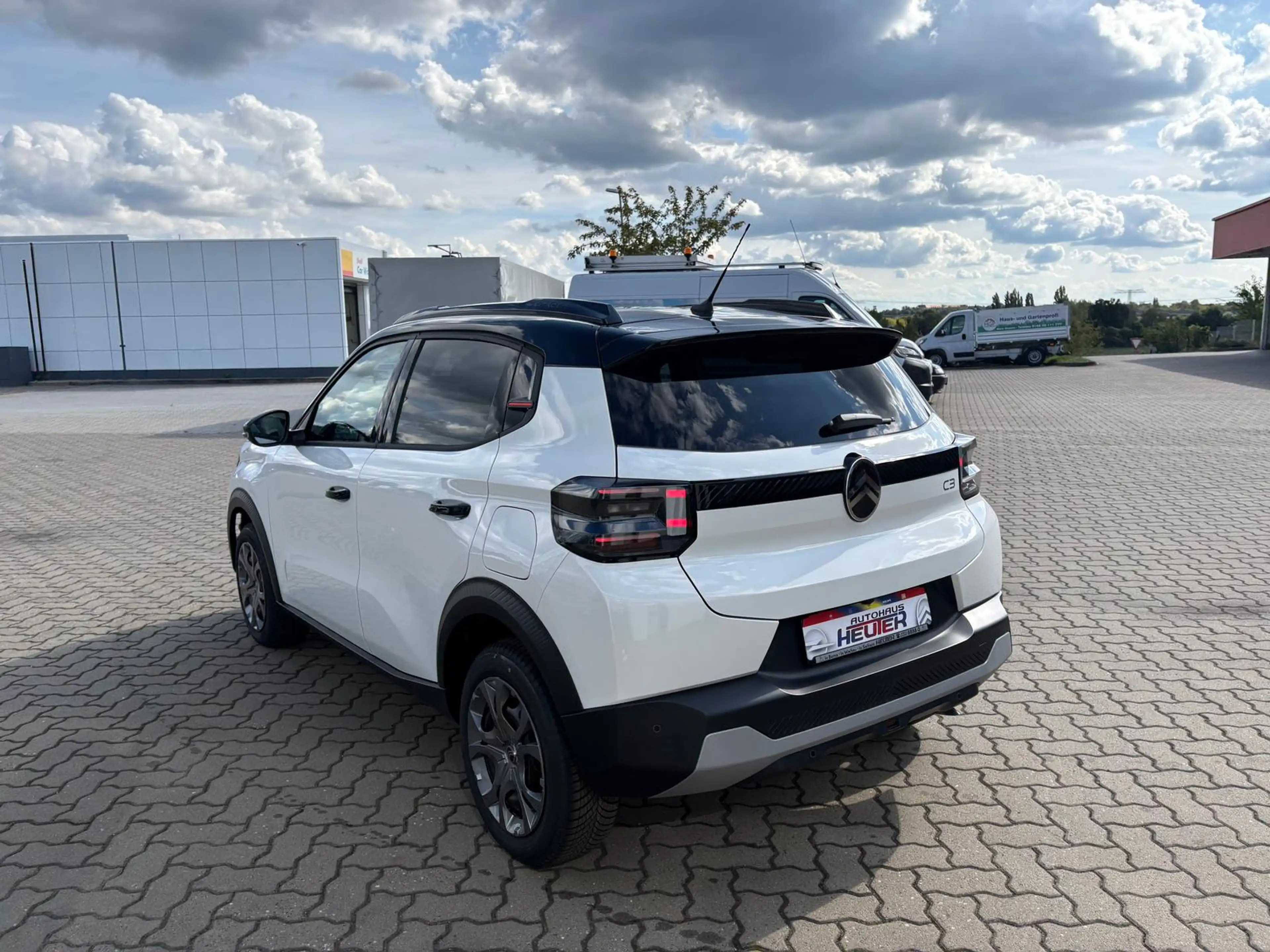 Citroen C3 Hybrid 110 MAX — photo 4